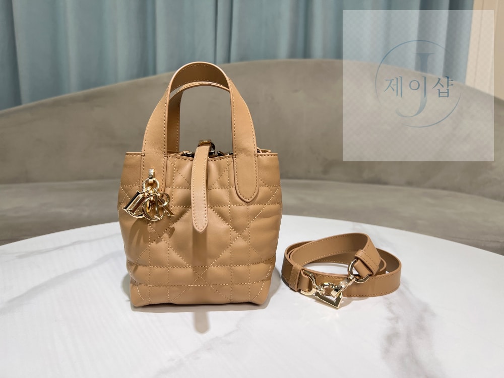 Dior Toujours Nano