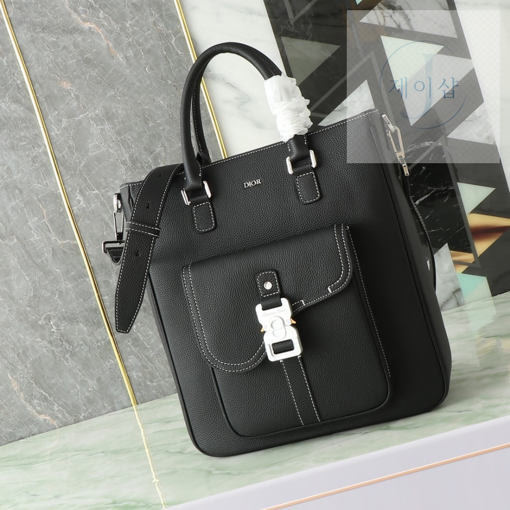 Saddle Tote Bag