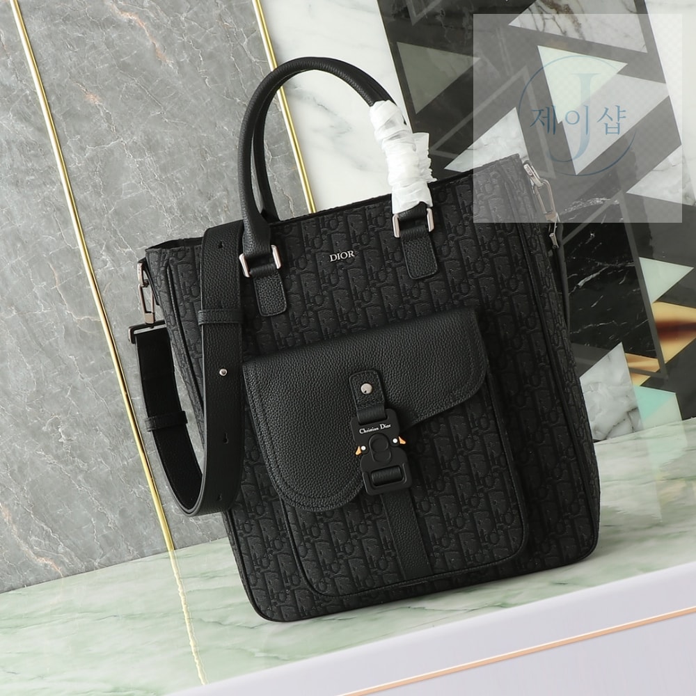 Saddle Tote Bag
