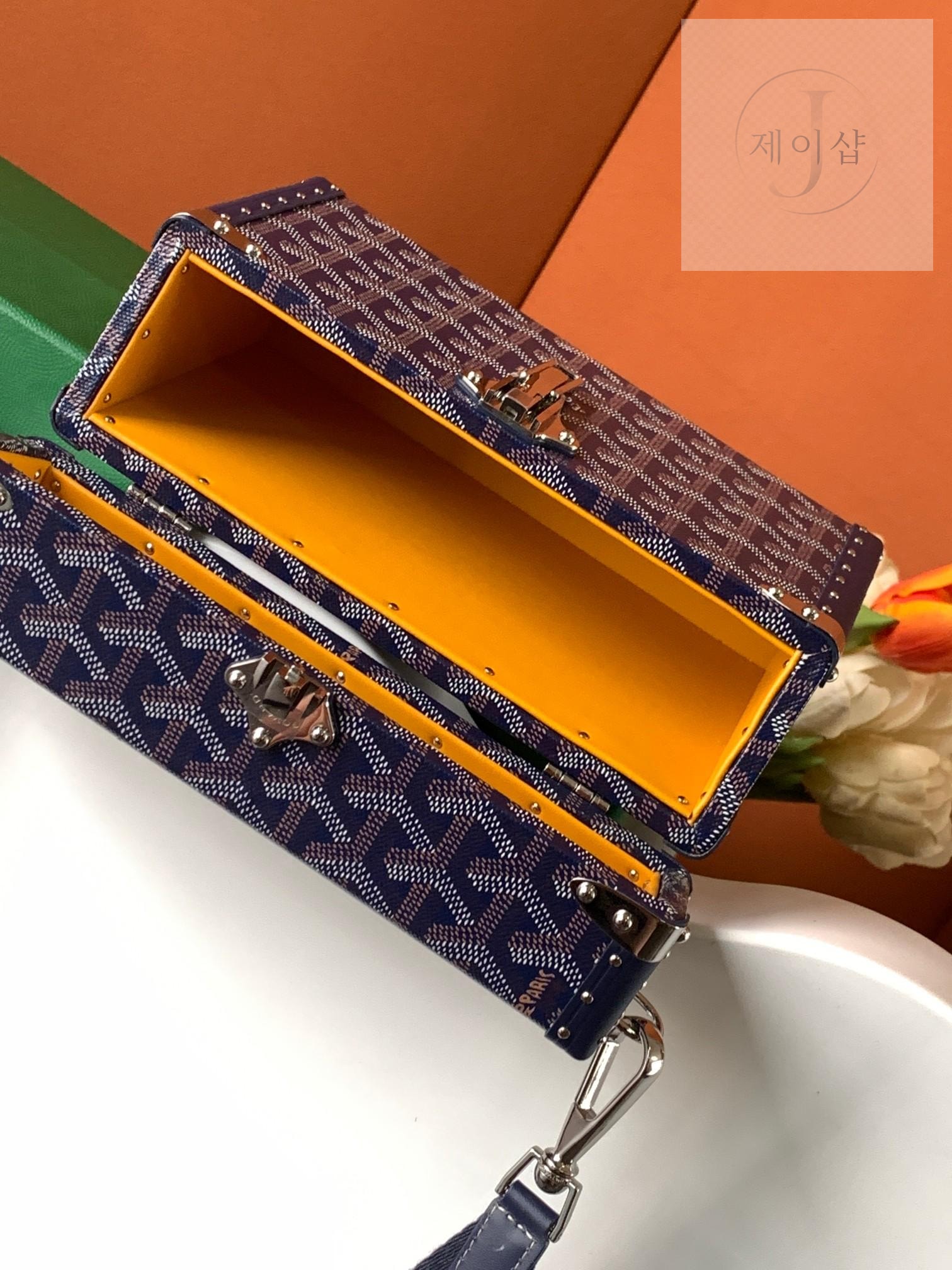 Goyard Cassette Trunk - 상세 이미지