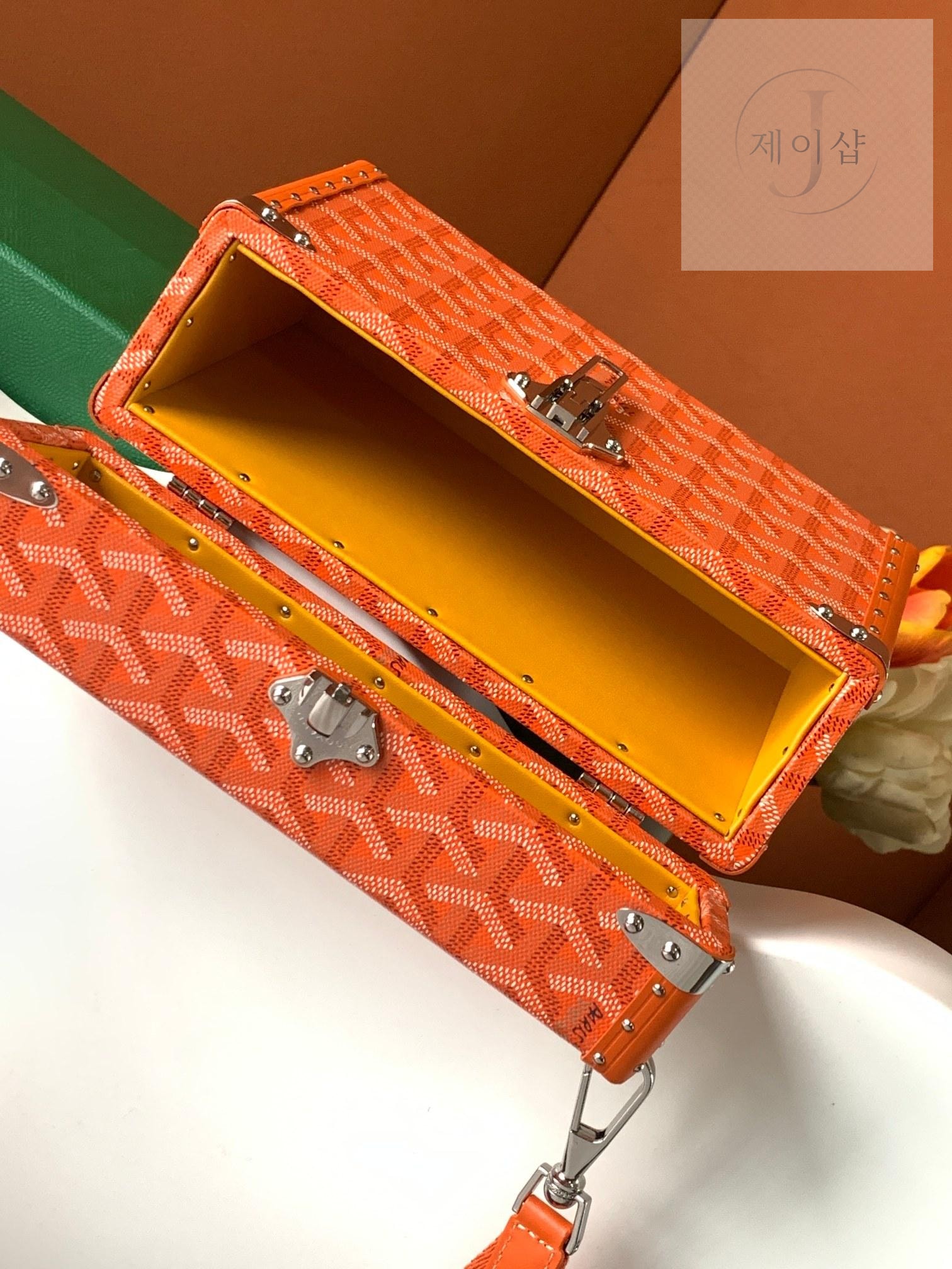 Goyard Cassette Trunk - 상세 이미지
