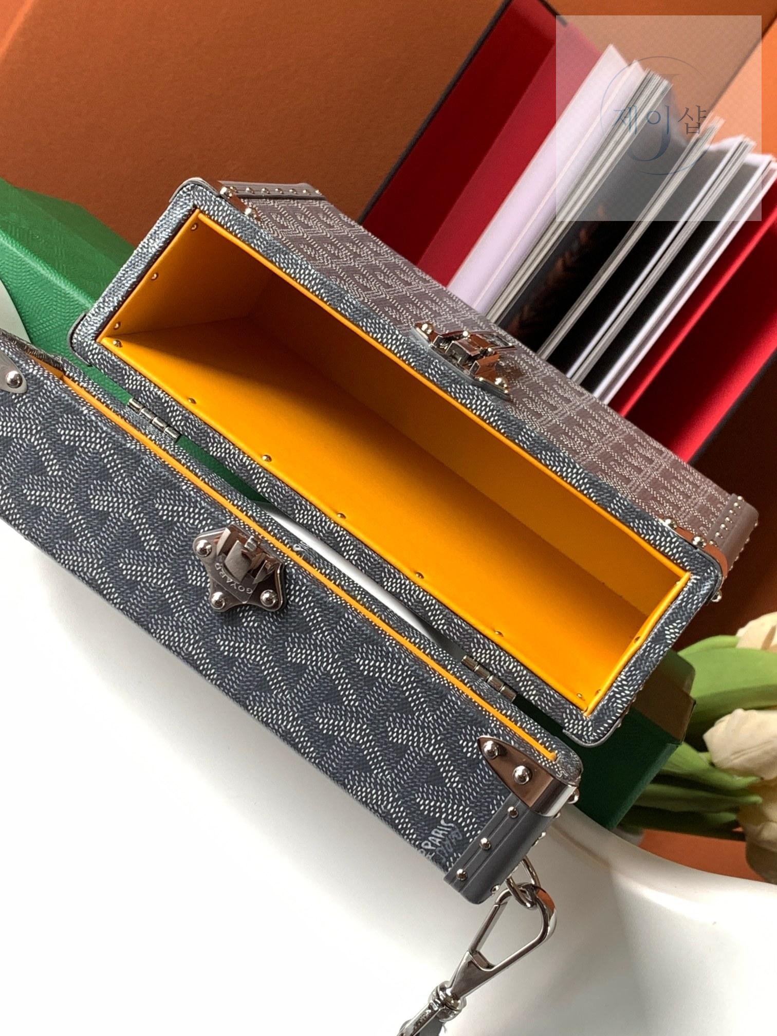 Goyard Cassette Trunk - 상세 이미지