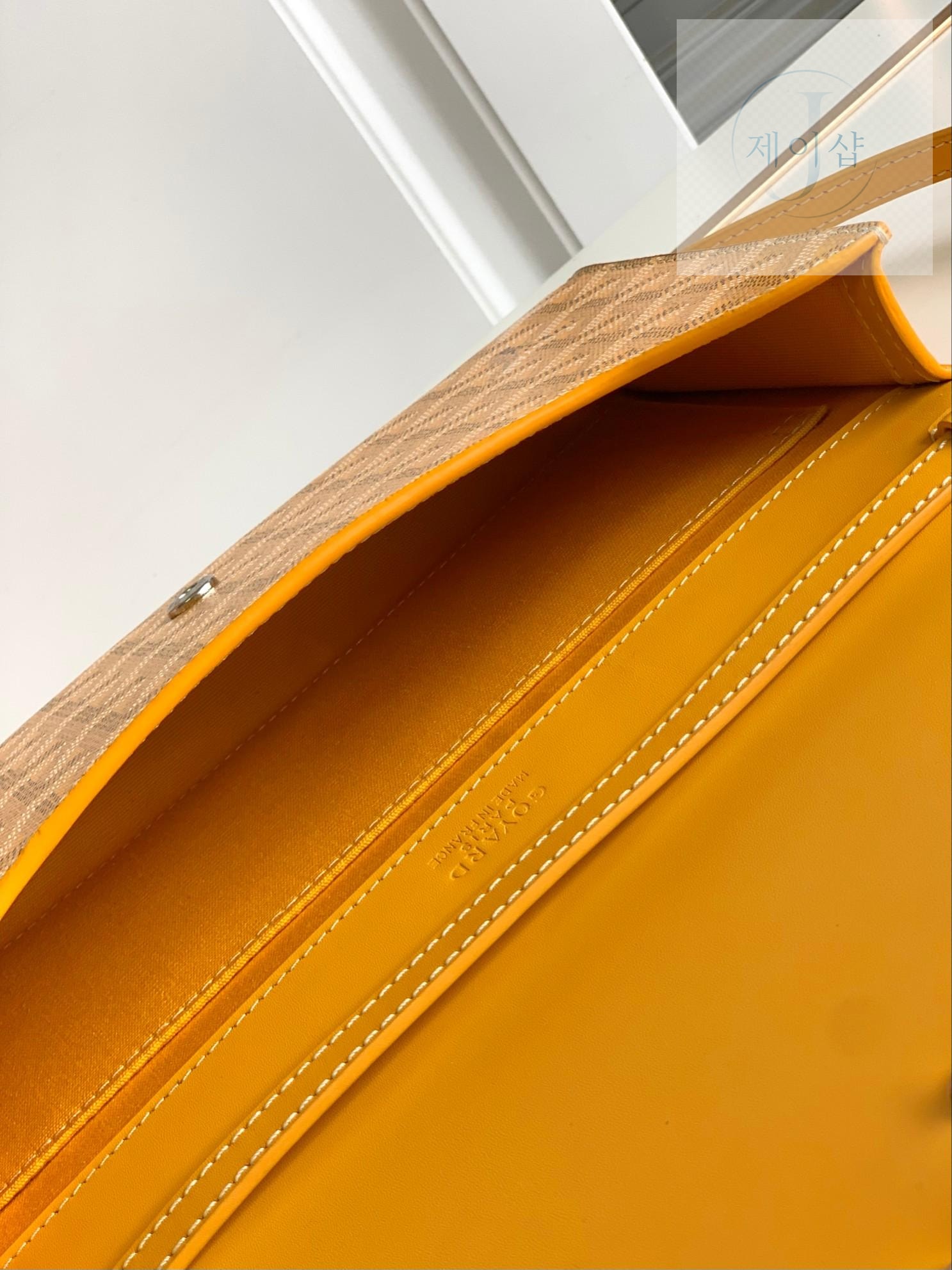 Goyard Monte Carlo Clutch PM - 상세 이미지