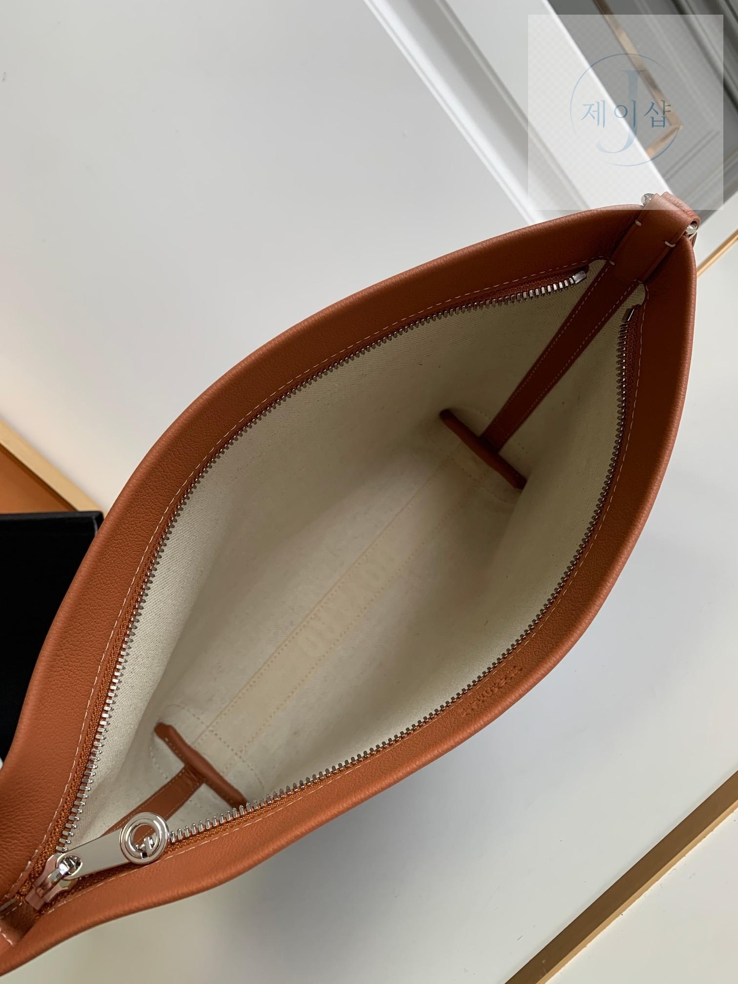 Goyard Pochette Conti - 상세 이미지