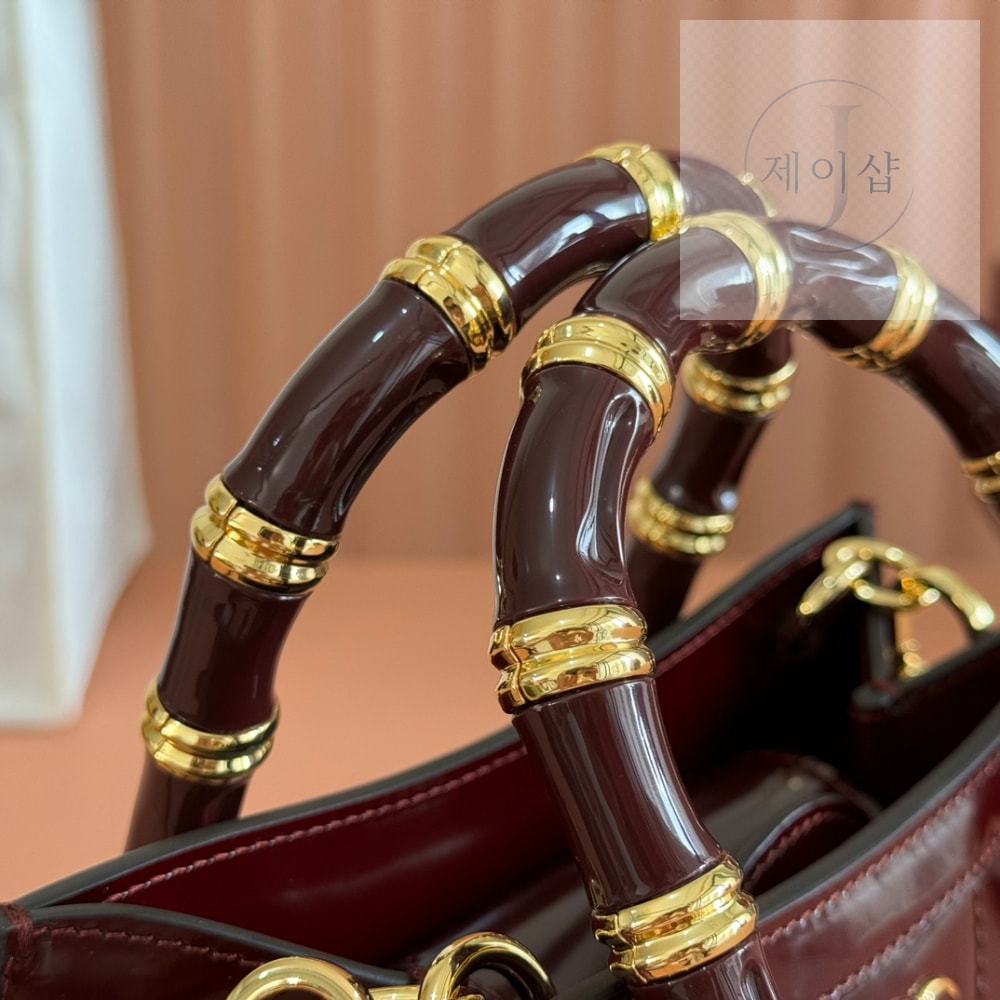 Gucci Diana Small Tote - 상세 이미지
