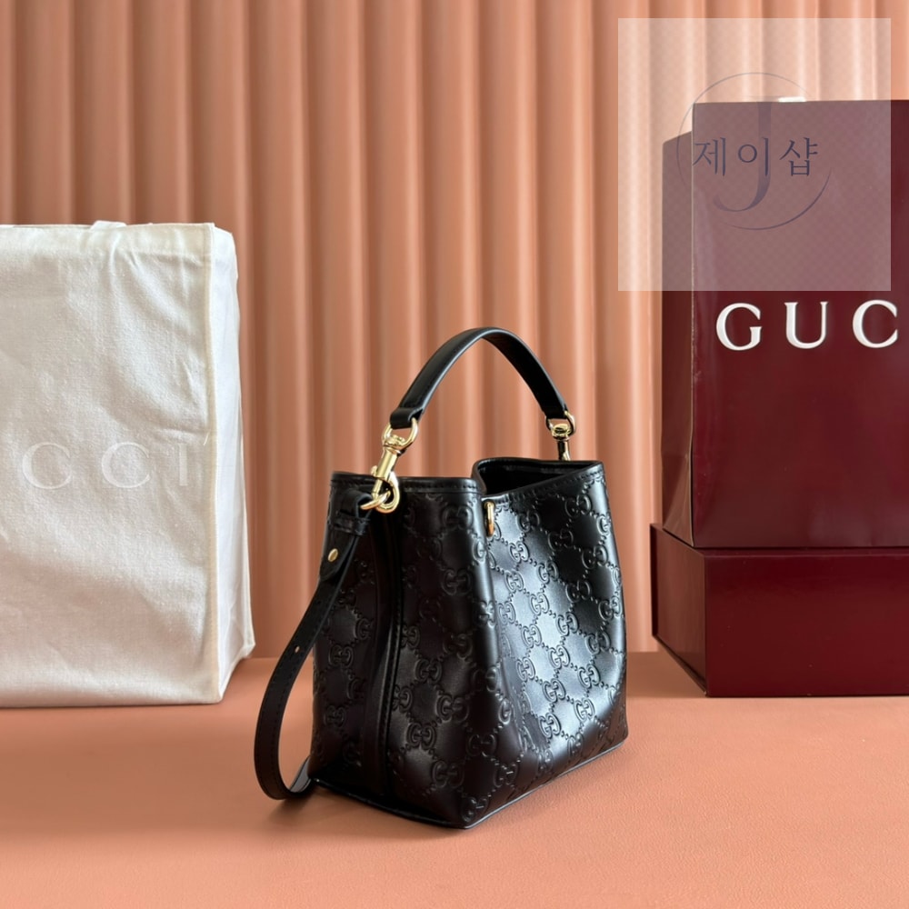 Gucci GG Emblem Bucket - 상세 이미지