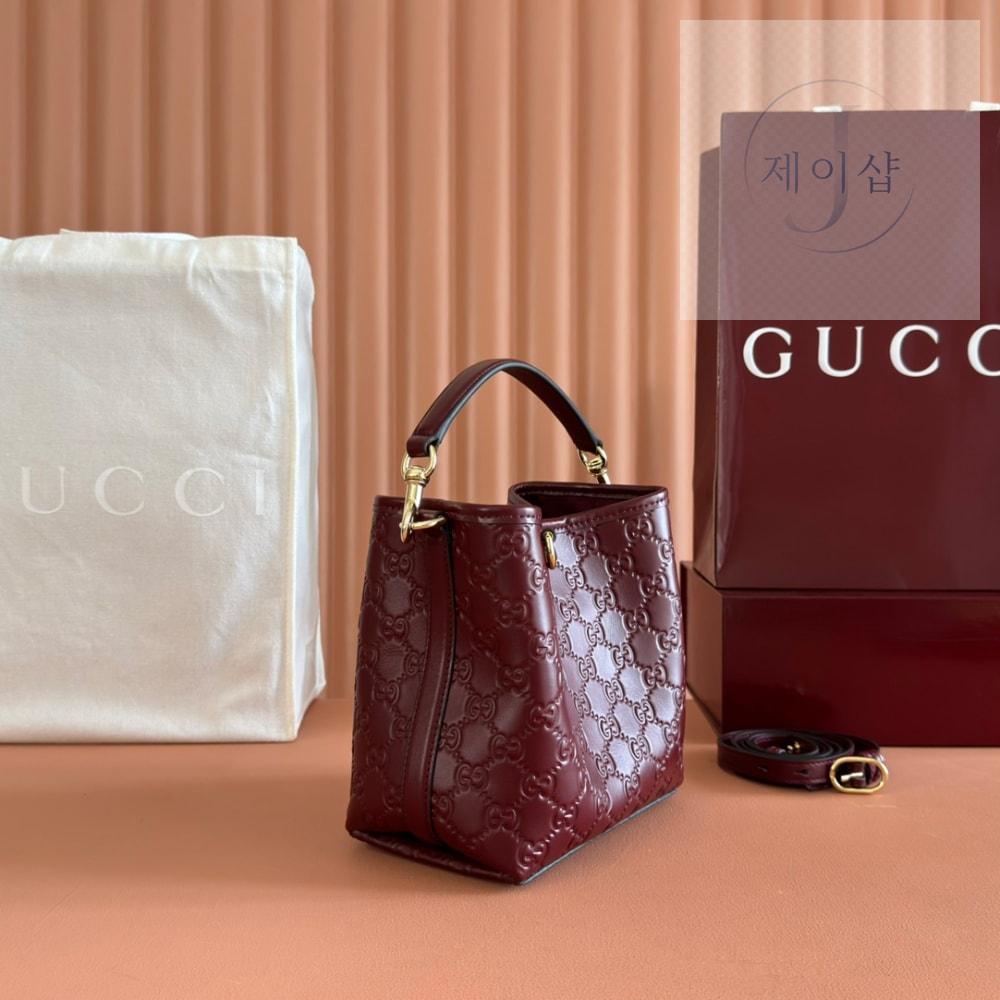 Gucci GG Emblem Bucket - 상세 이미지