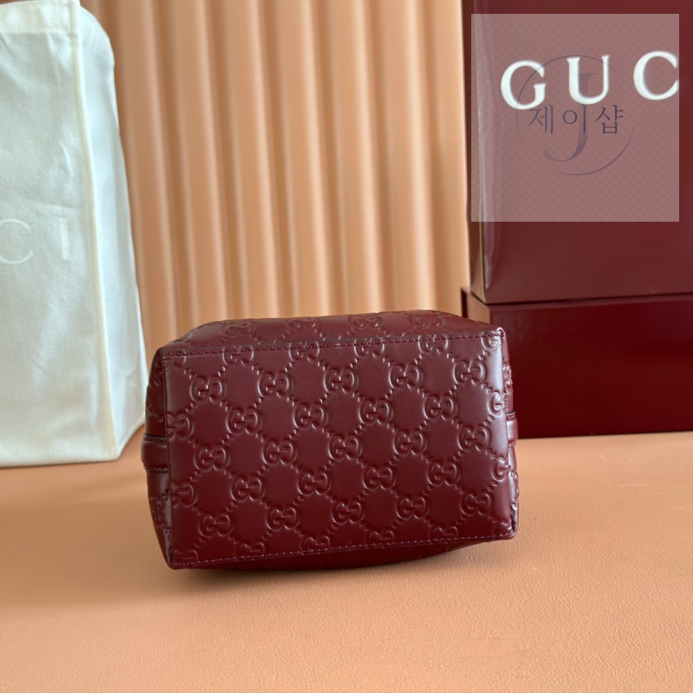 Gucci GG Emblem Bucket - 상세 이미지