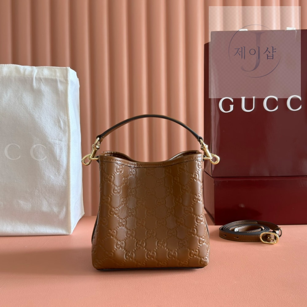 Gucci GG Emblem Bucket - 상세 이미지