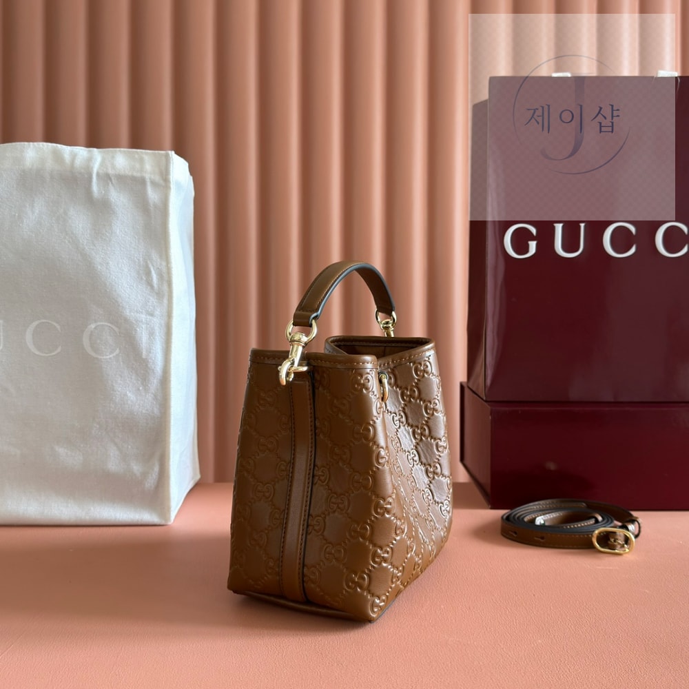 Gucci GG Emblem Bucket - 상세 이미지