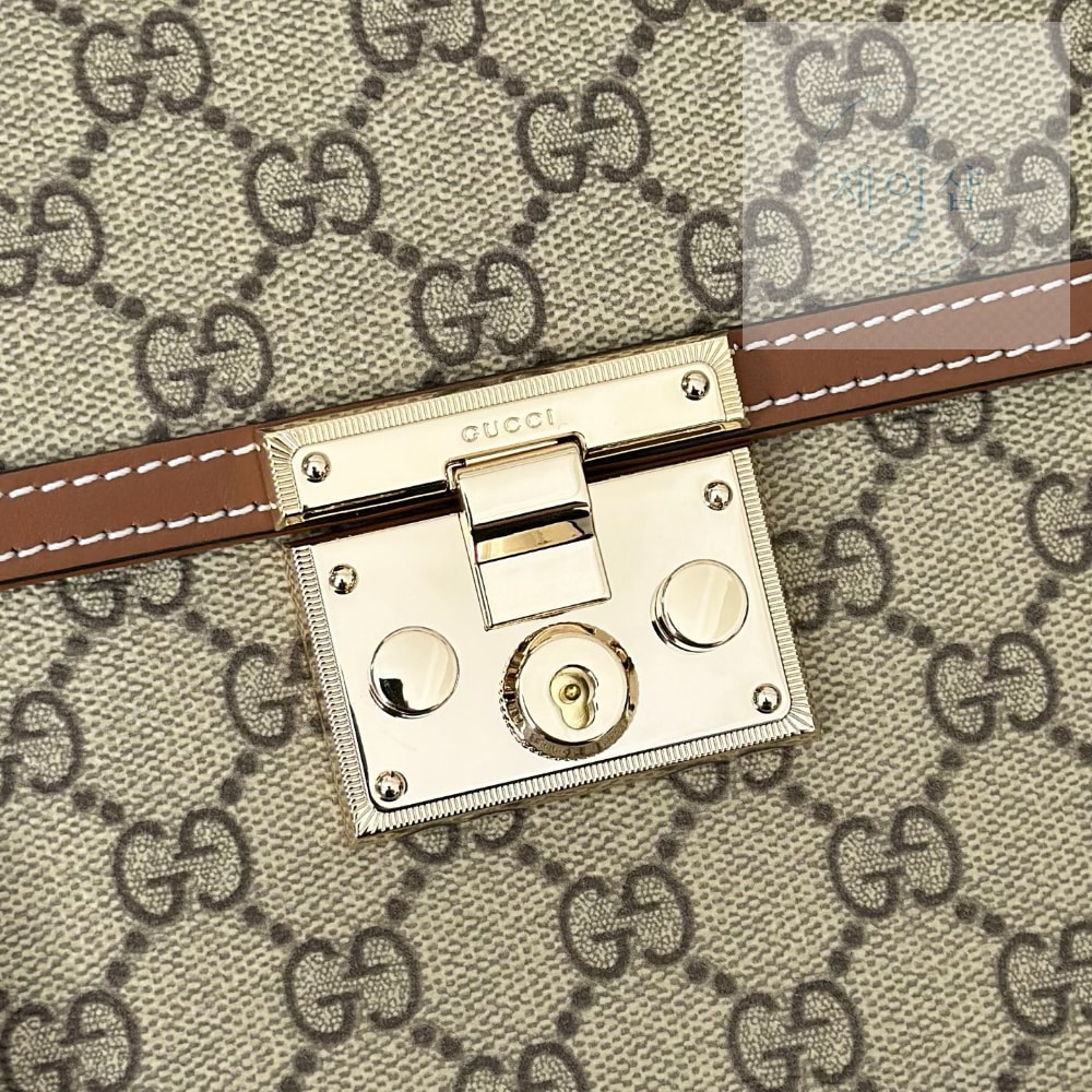 Gucci Padlock Medium Top Handle - 상세 이미지