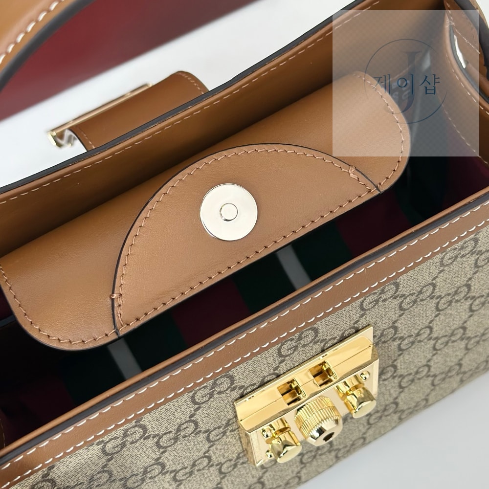 Gucci Padlock Medium Top Handle - 상세 이미지