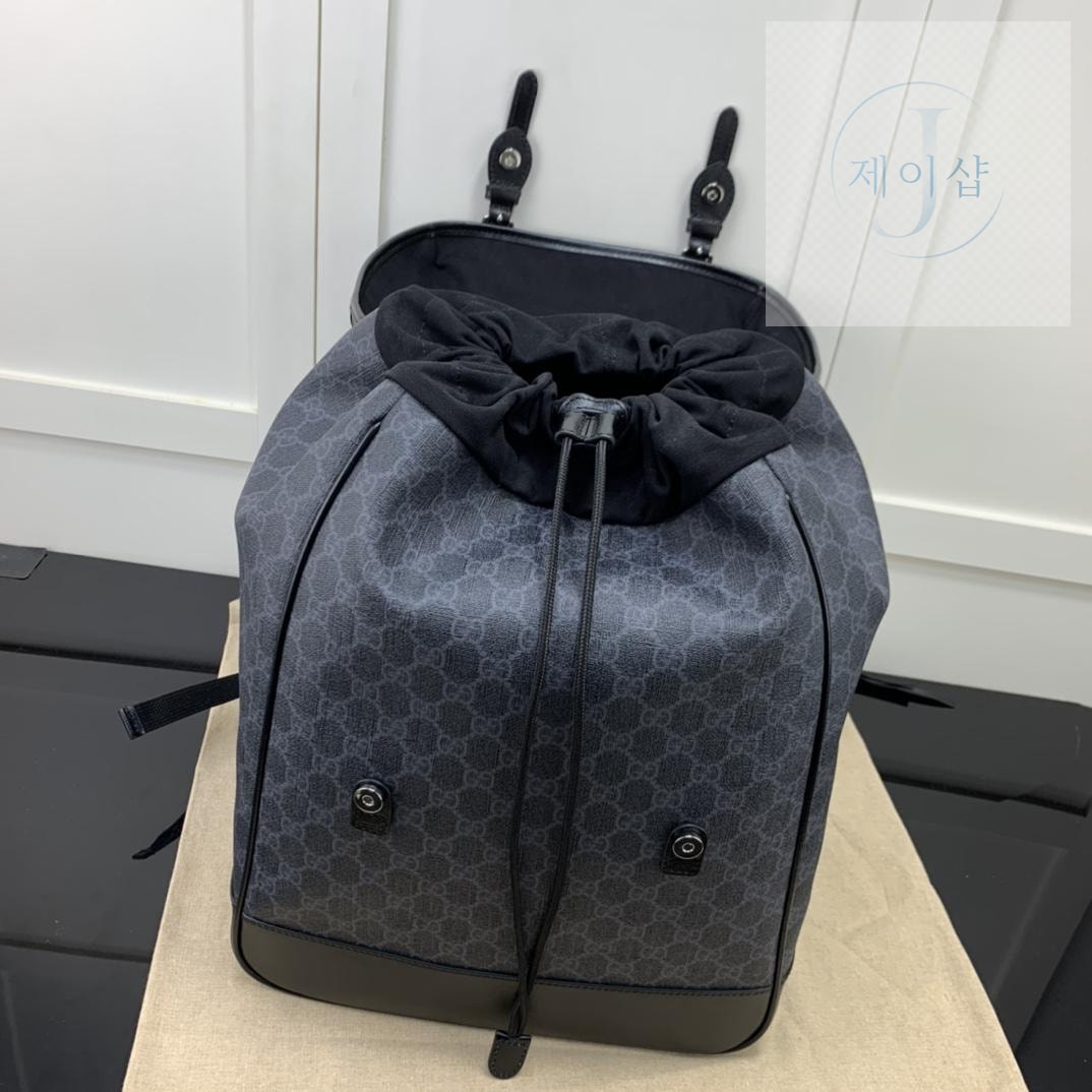 Gucci Supreme Backpack - 상세 이미지
