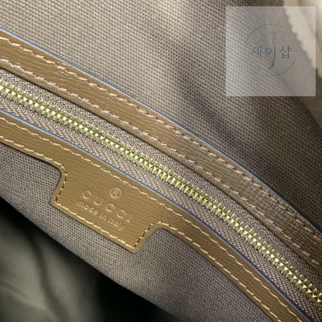 Gucci Supreme Backpack - 상세 이미지