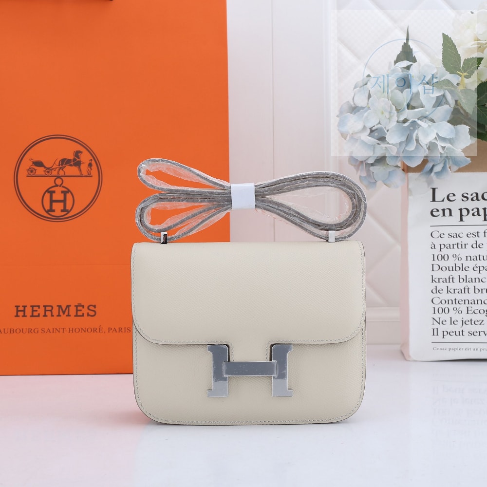 Hermes Constance 24