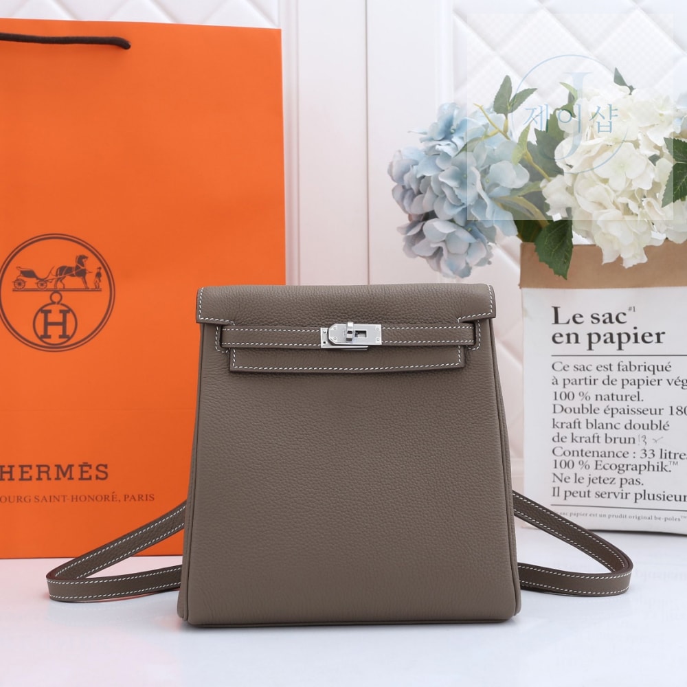 Hermes Kelly Ado 22