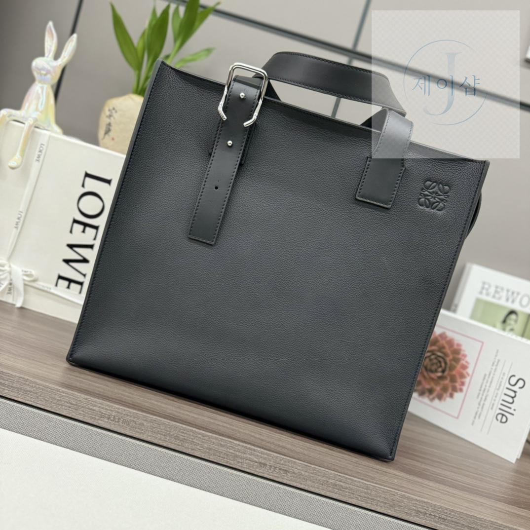Loewe Buckle Zip Tote