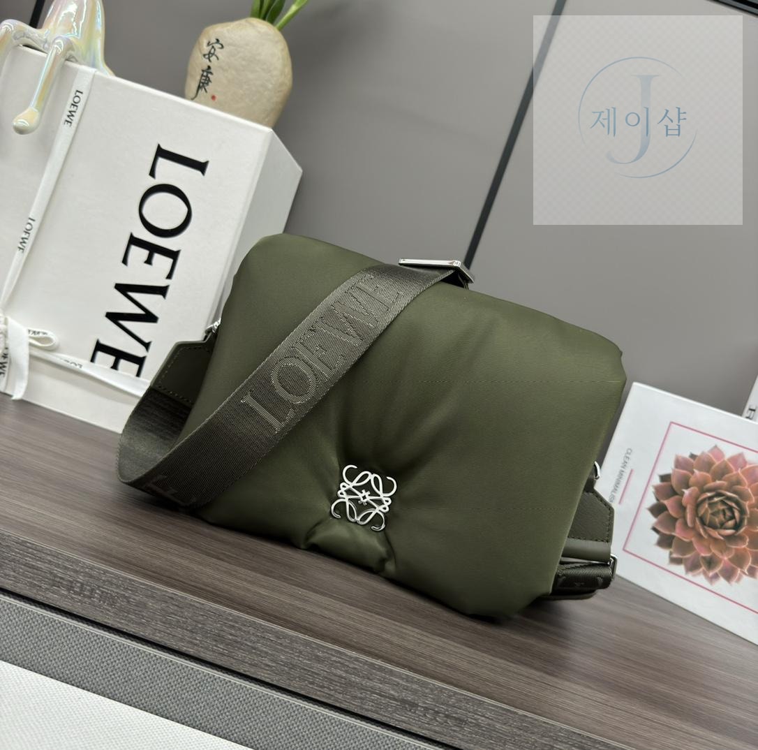 Loewe Goya Puffer Shoulder