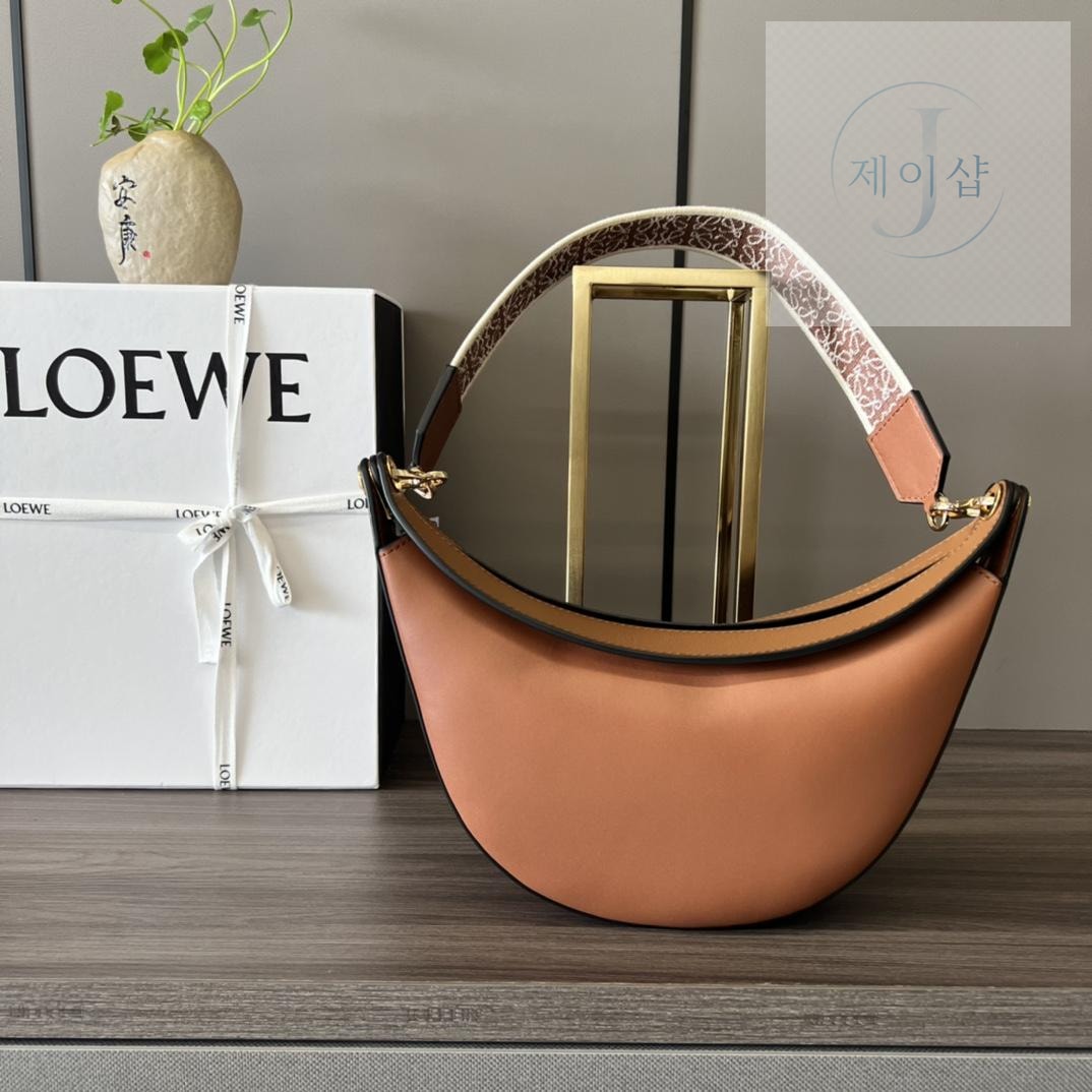 Loewe Luna Hobo