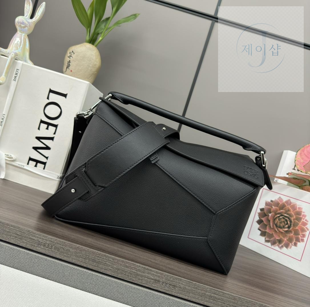 Loewe Medium Puzzle