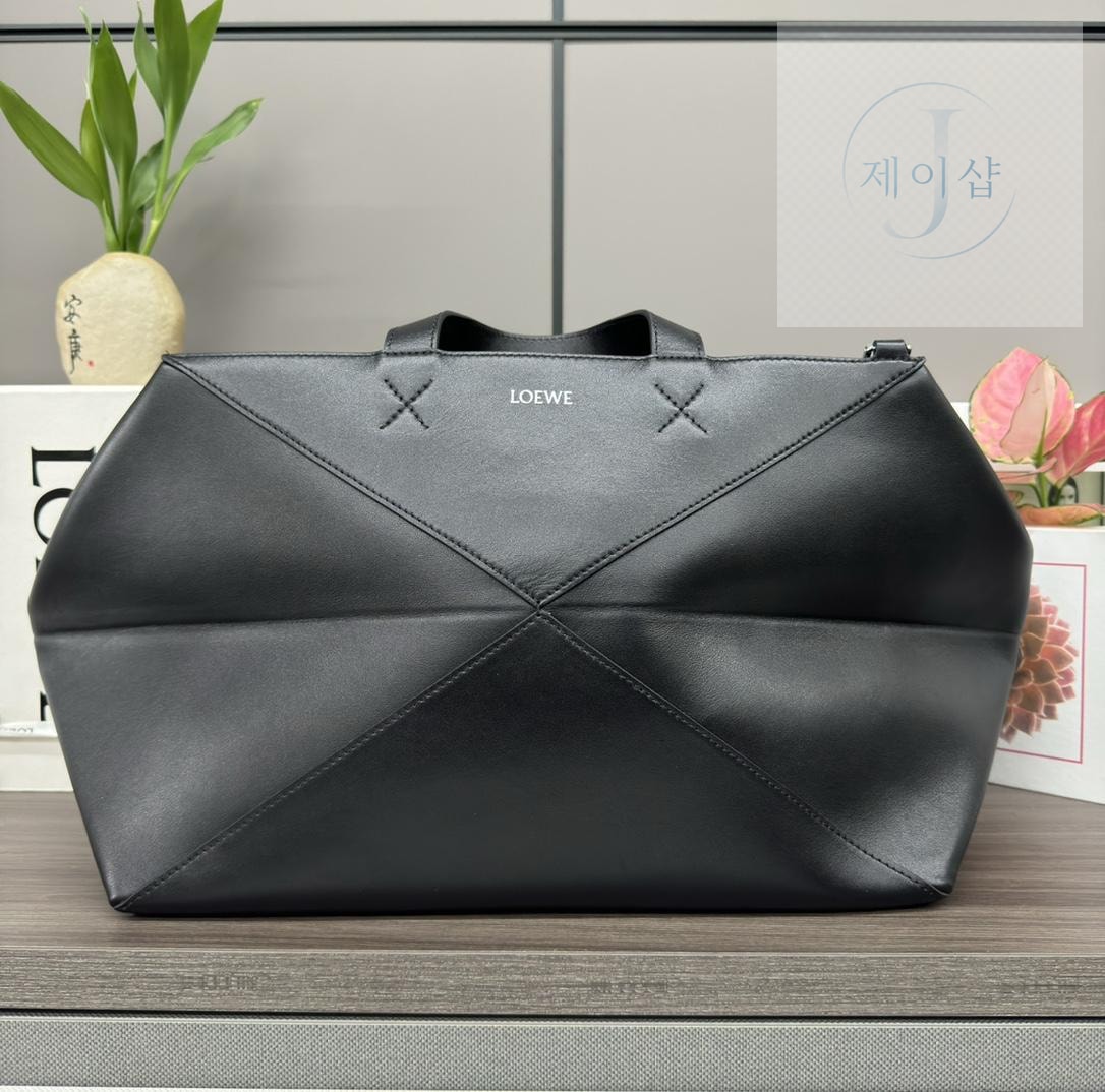 Loewe Puzzle Fold Weekend