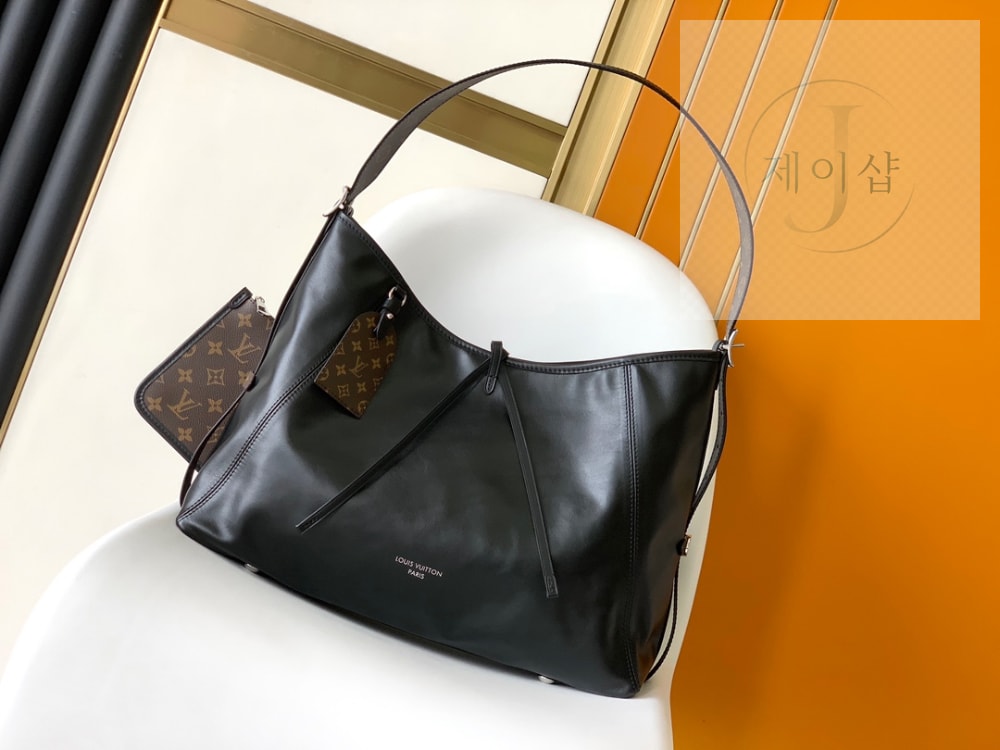 Louis Vuitton Carry All Cargo MM