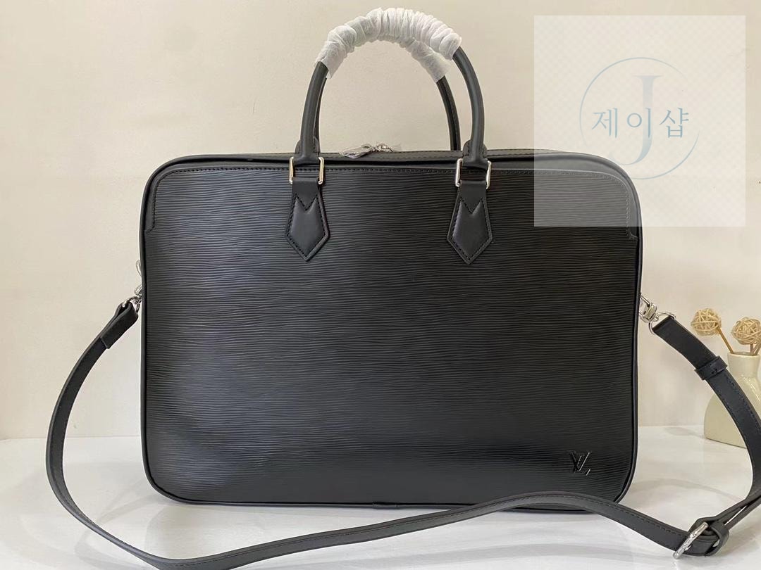 Louis Vuitton Dandy MM Epi