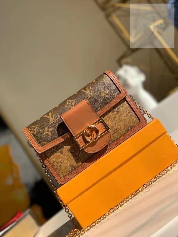 Louis Vuitton Dauphine Chain Wallet Monogram