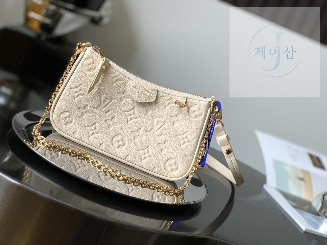 Louis Vuitton Easy Pouch on Strap