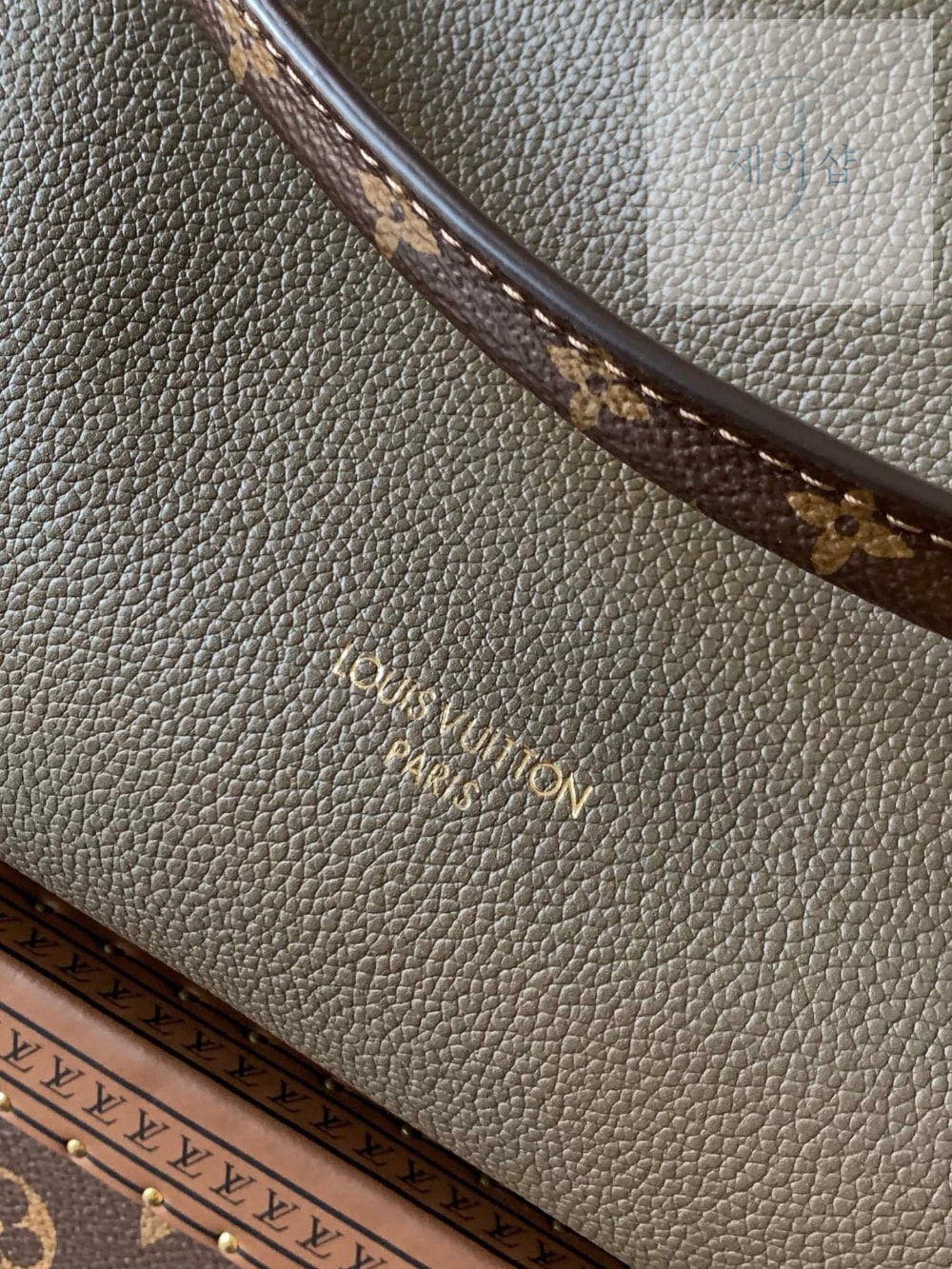 Louis Vuitton Express PM - 상세 이미지