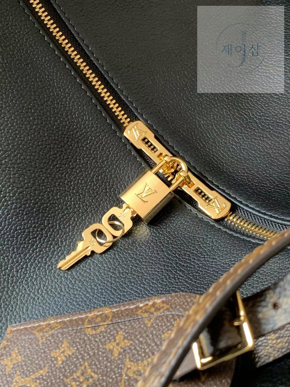 Louis Vuitton Express Travel - 상세 이미지