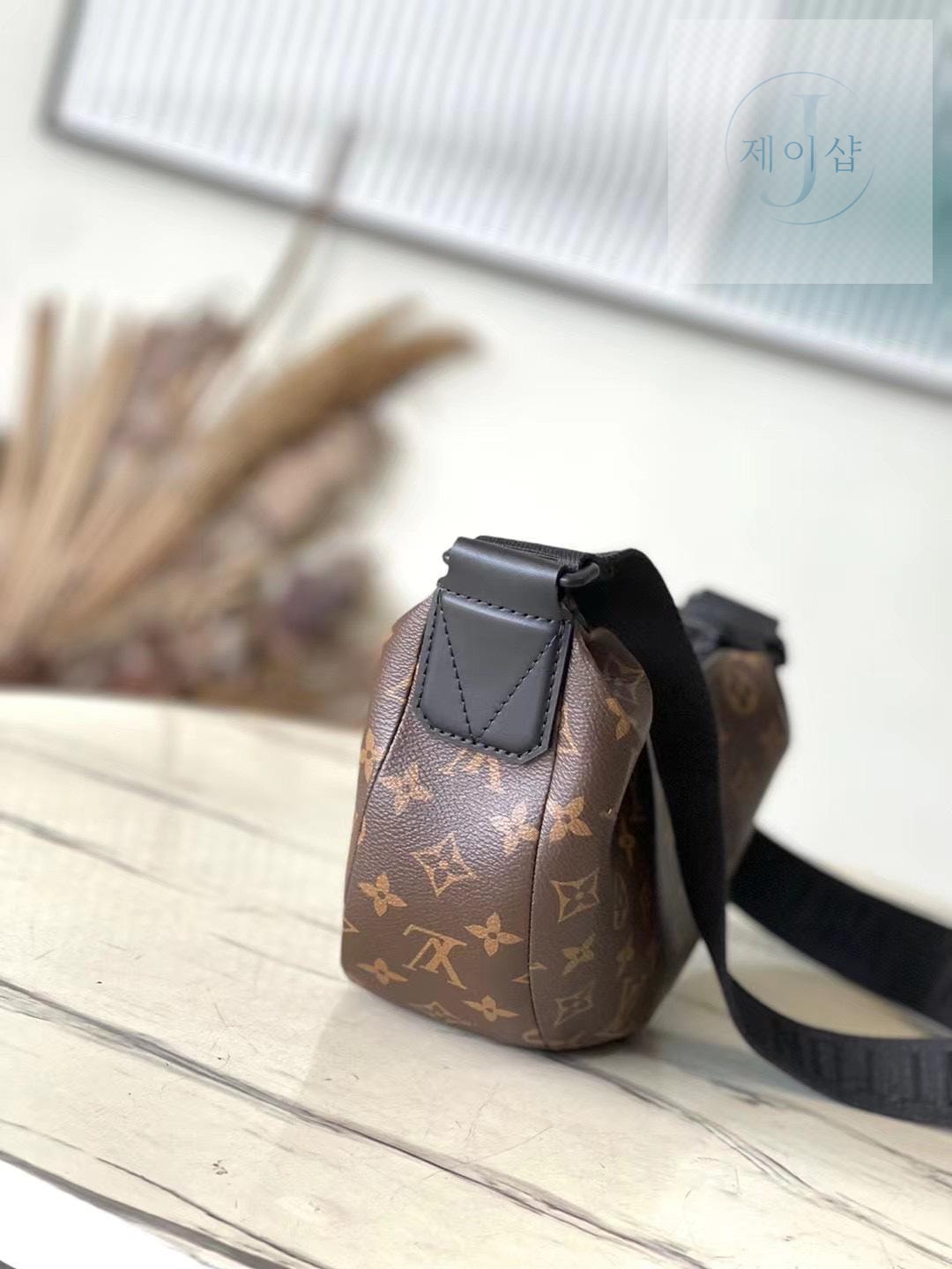 Louis Vuitton Hamac PM Monogram - 상세 이미지