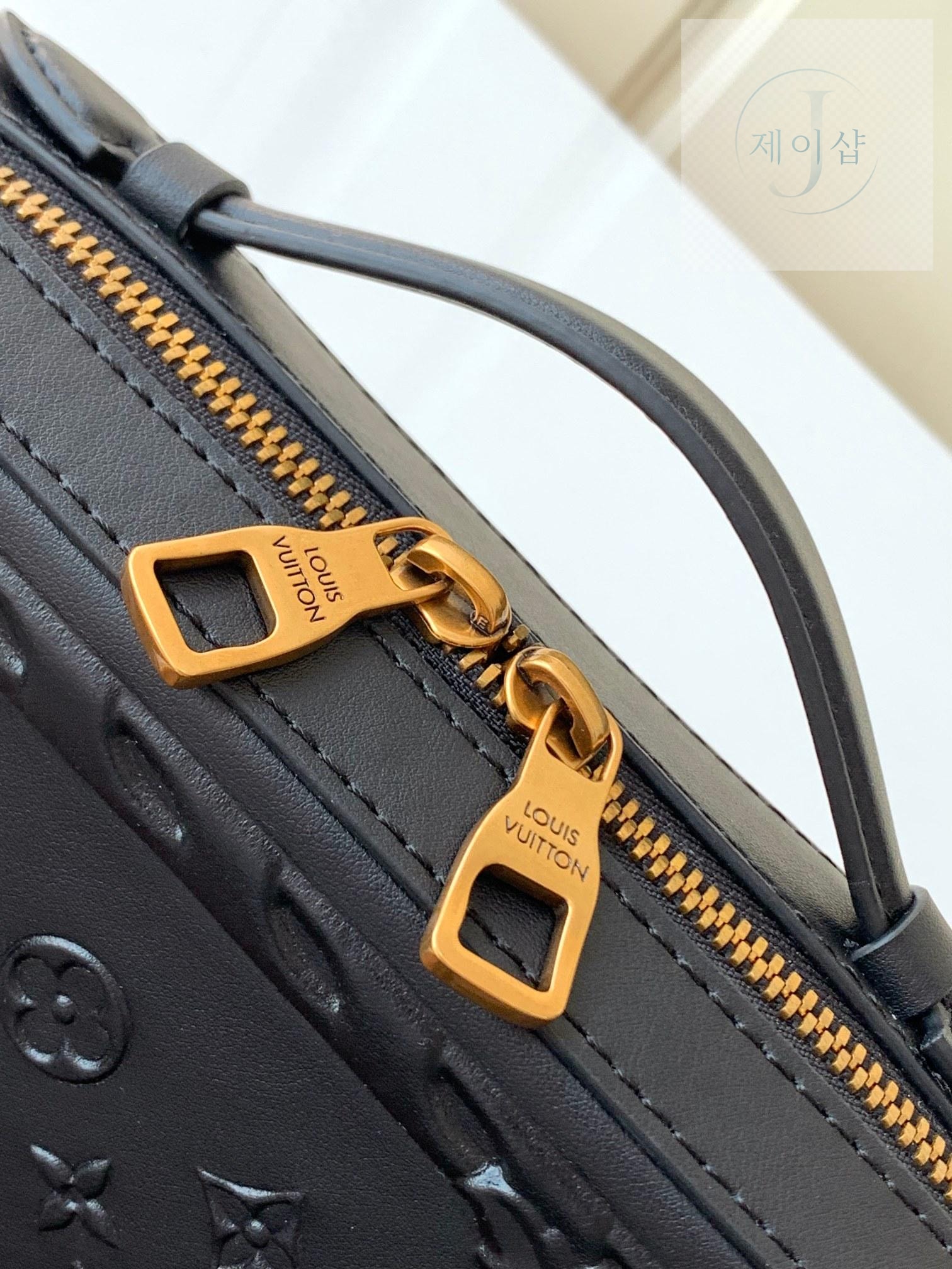 Louis Vuitton Handle Soft Trunk - 상세 이미지