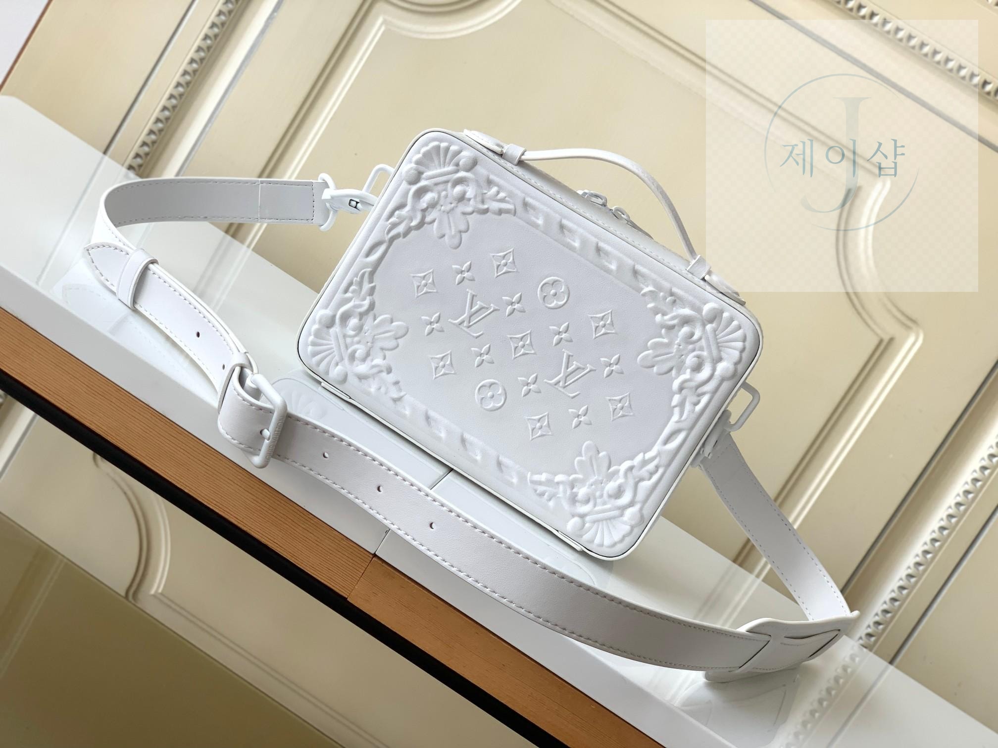 Louis Vuitton Handle Soft Trunk - 상세 이미지