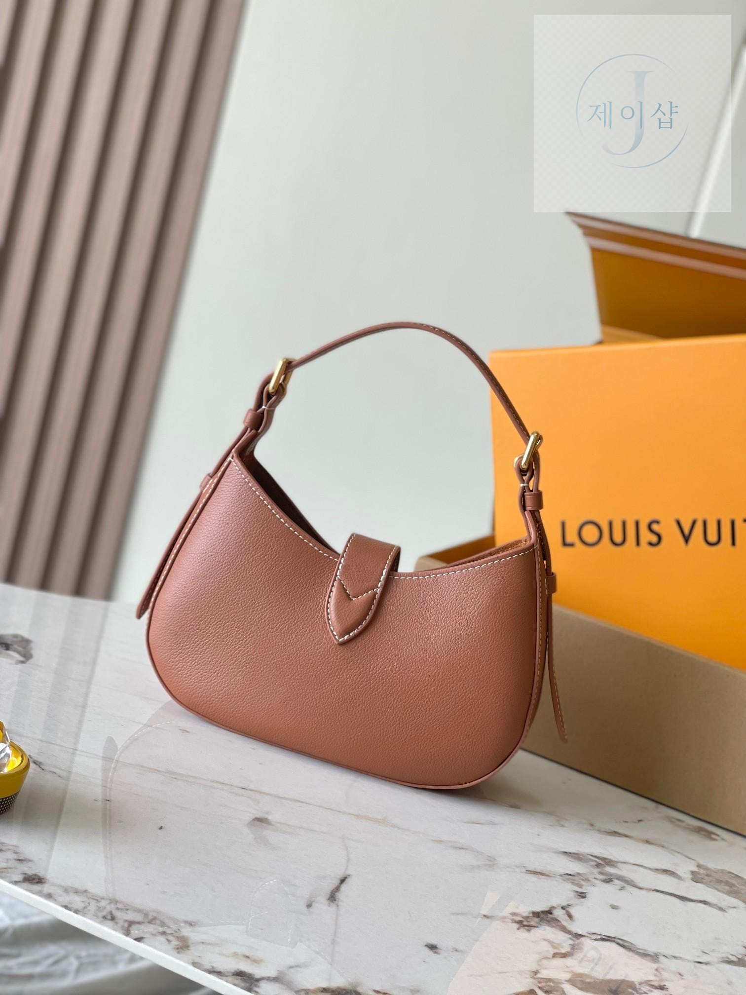 Louis Vuitton Low Key Shoulder - 상세 이미지