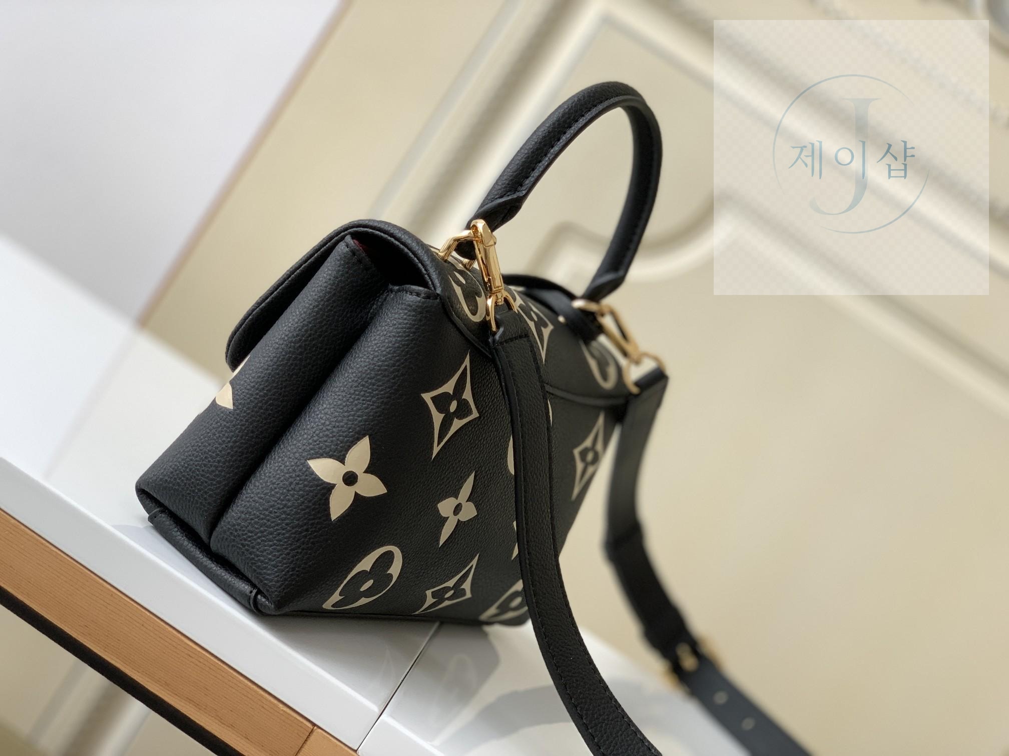 Louis Vuitton Madeleine BB - 상세 이미지