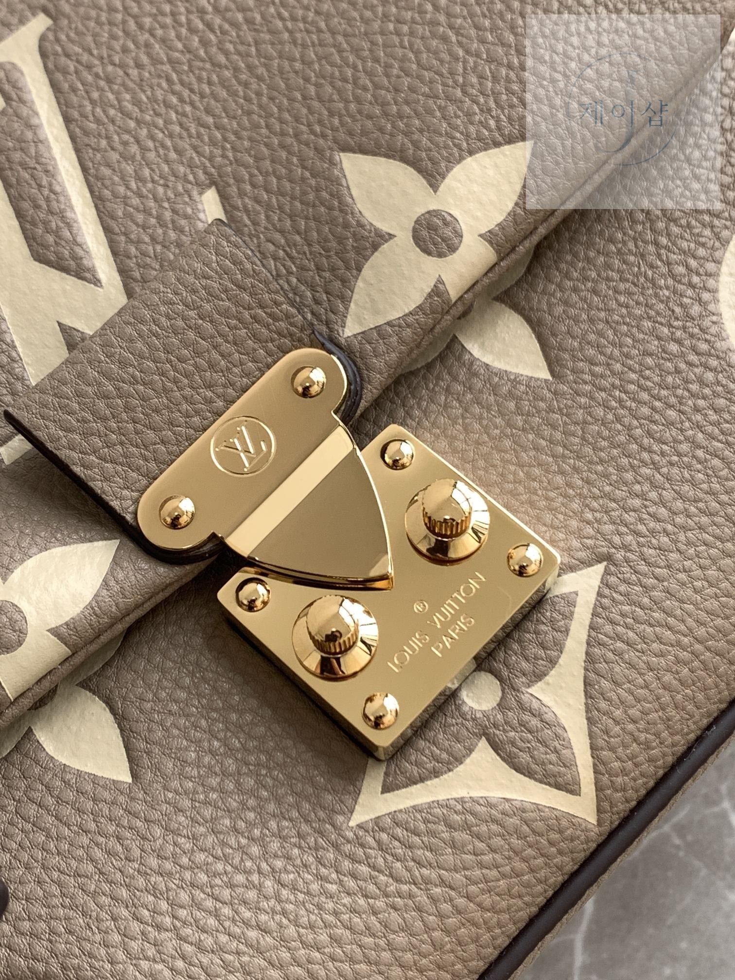 Louis Vuitton Madeleine BB - 상세 이미지