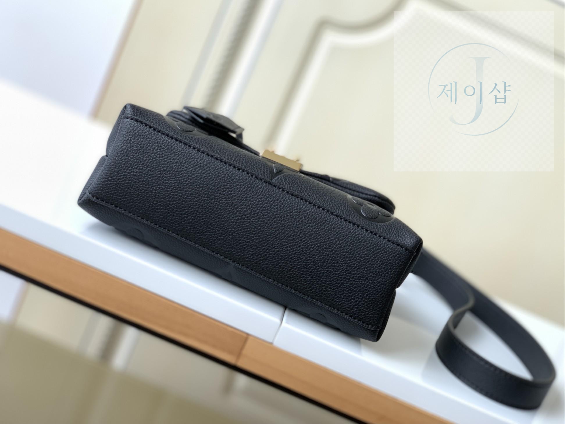Louis Vuitton Madeleine BB - 상세 이미지