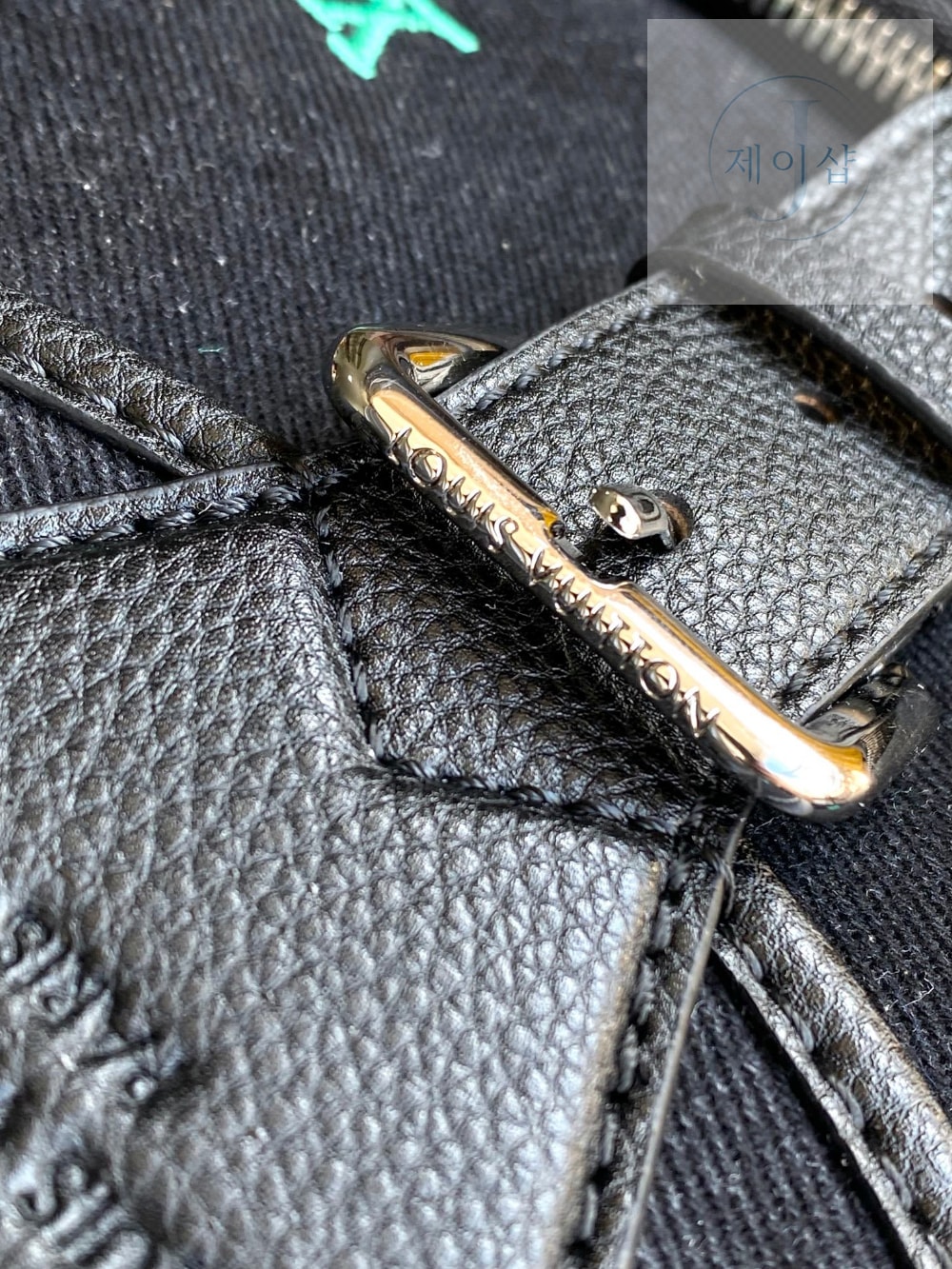 Louis Vuitton Montsouris Backpack Monogram - 상세 이미지
