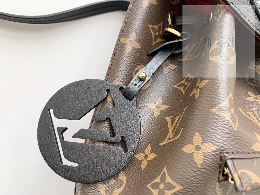 Louis Vuitton Montsouris PM - 상세 이미지