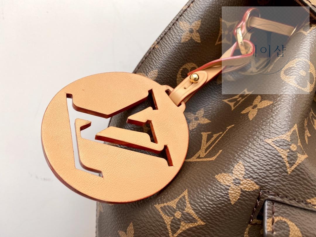 Louis Vuitton Montsouris PM - 상세 이미지