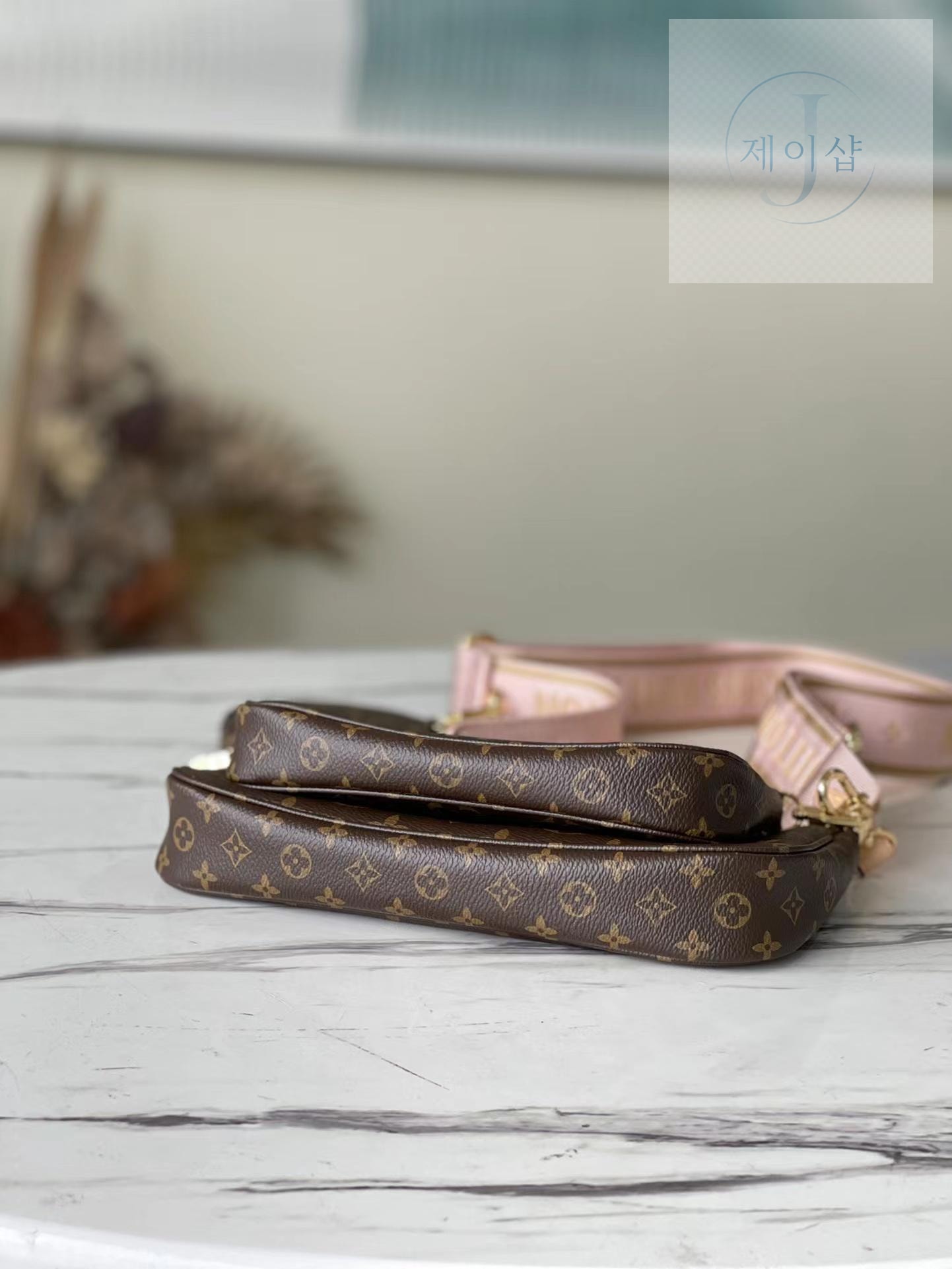 Louis Vuitton Multi Pochette Axesua - 상세 이미지