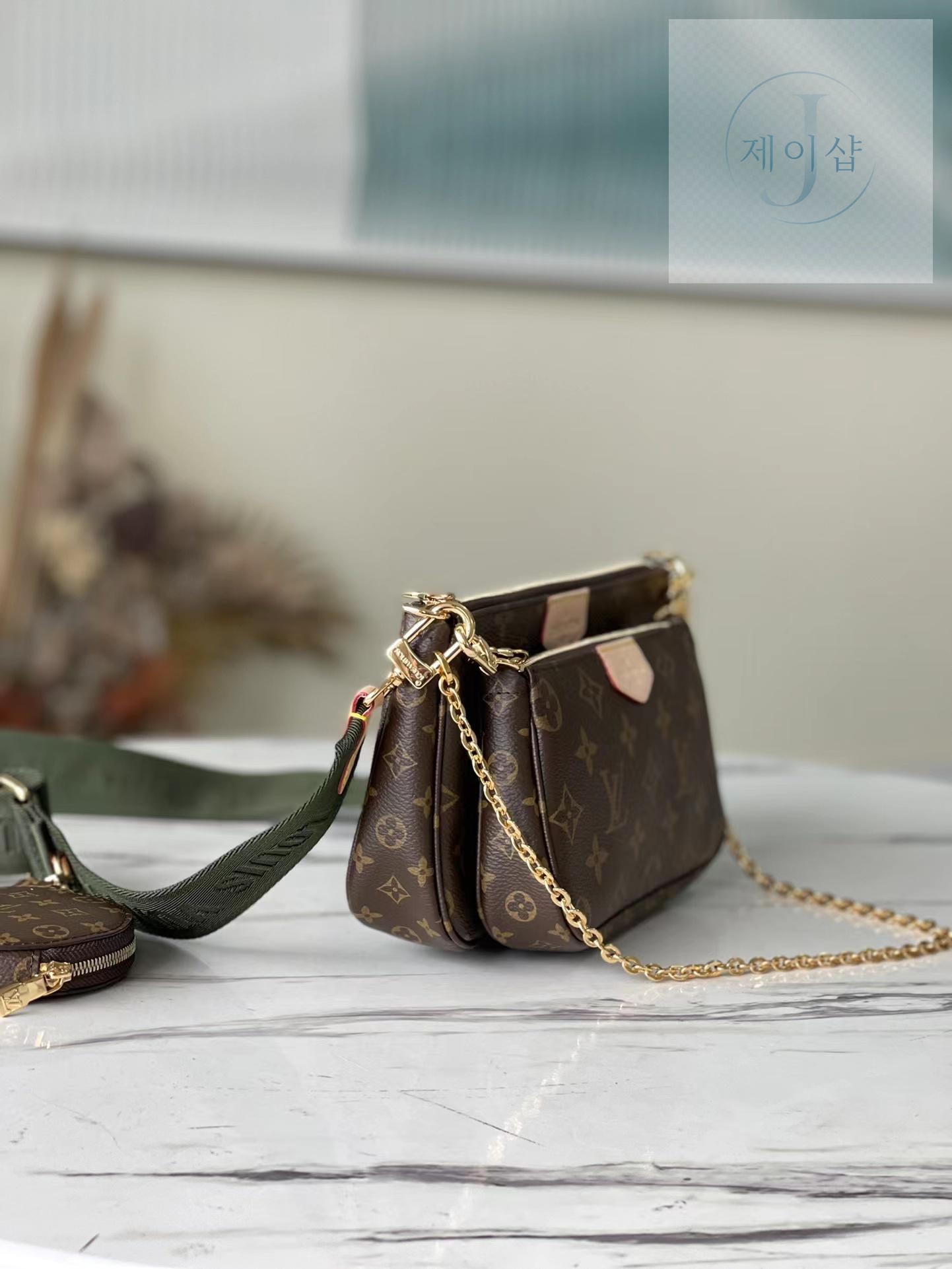 Louis Vuitton Multi Pochette Axesua - 상세 이미지