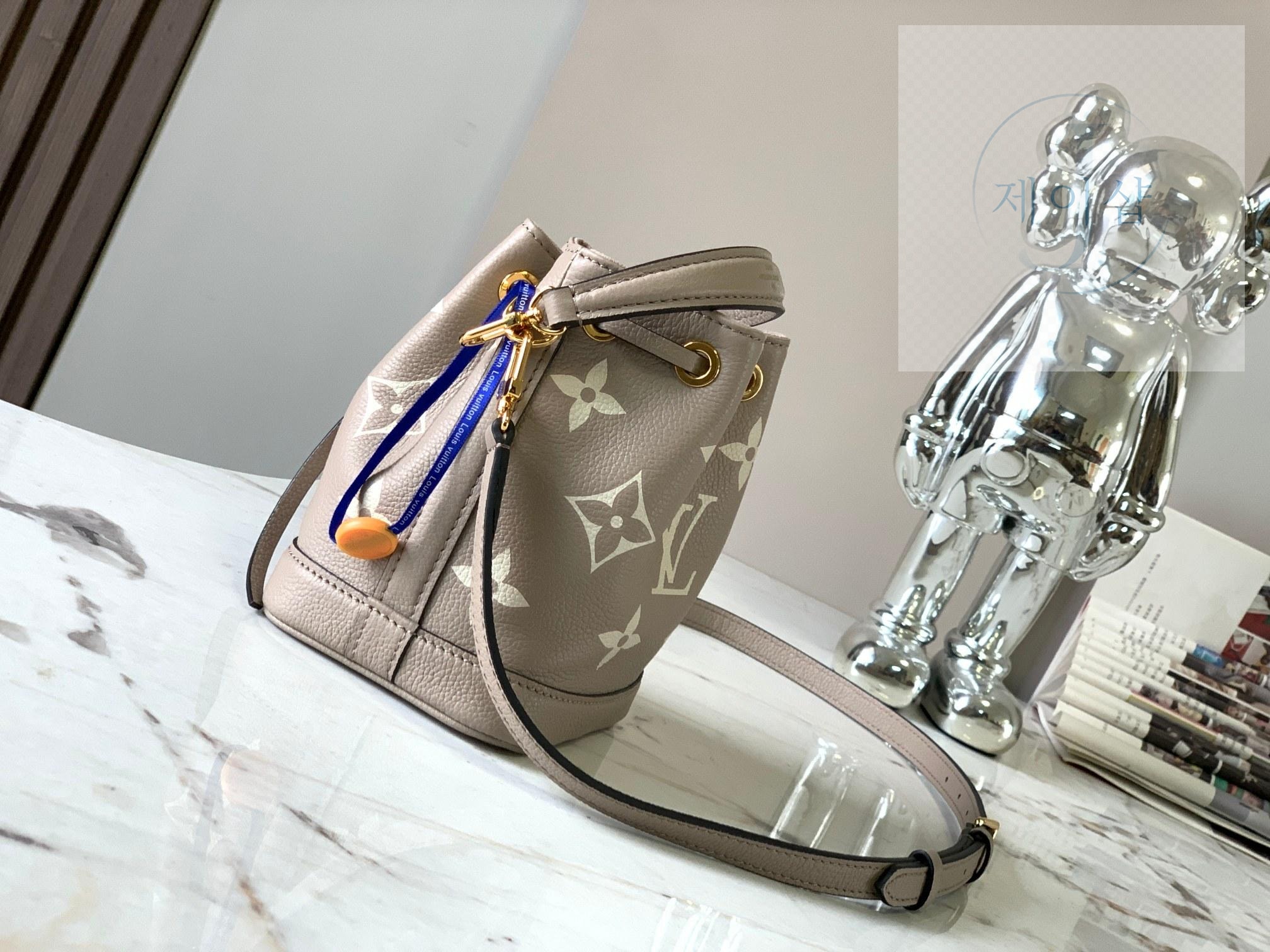 Louis Vuitton Nano Noe - 상세 이미지