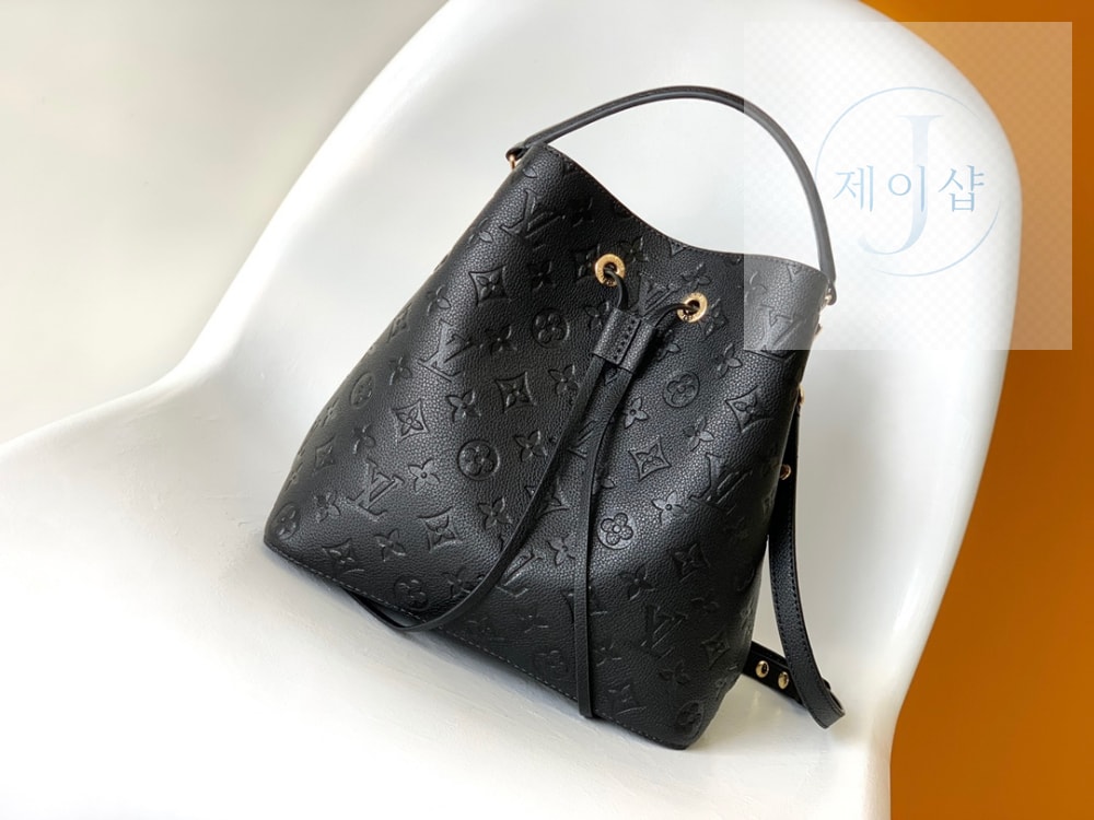 Louis Vuitton NeoNoe MM Bucket
