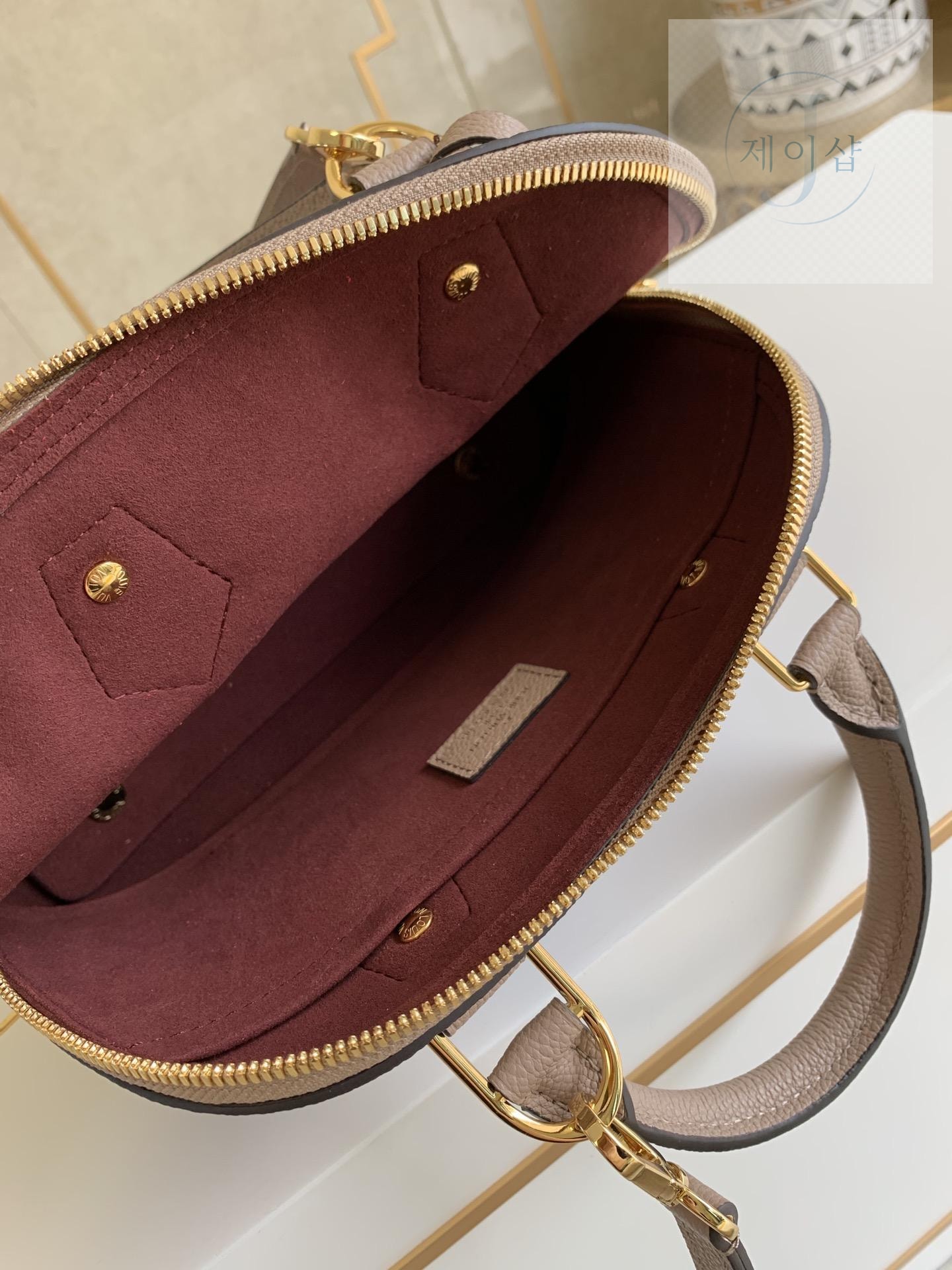 Louis Vuitton Neo Alma BB - 상세 이미지