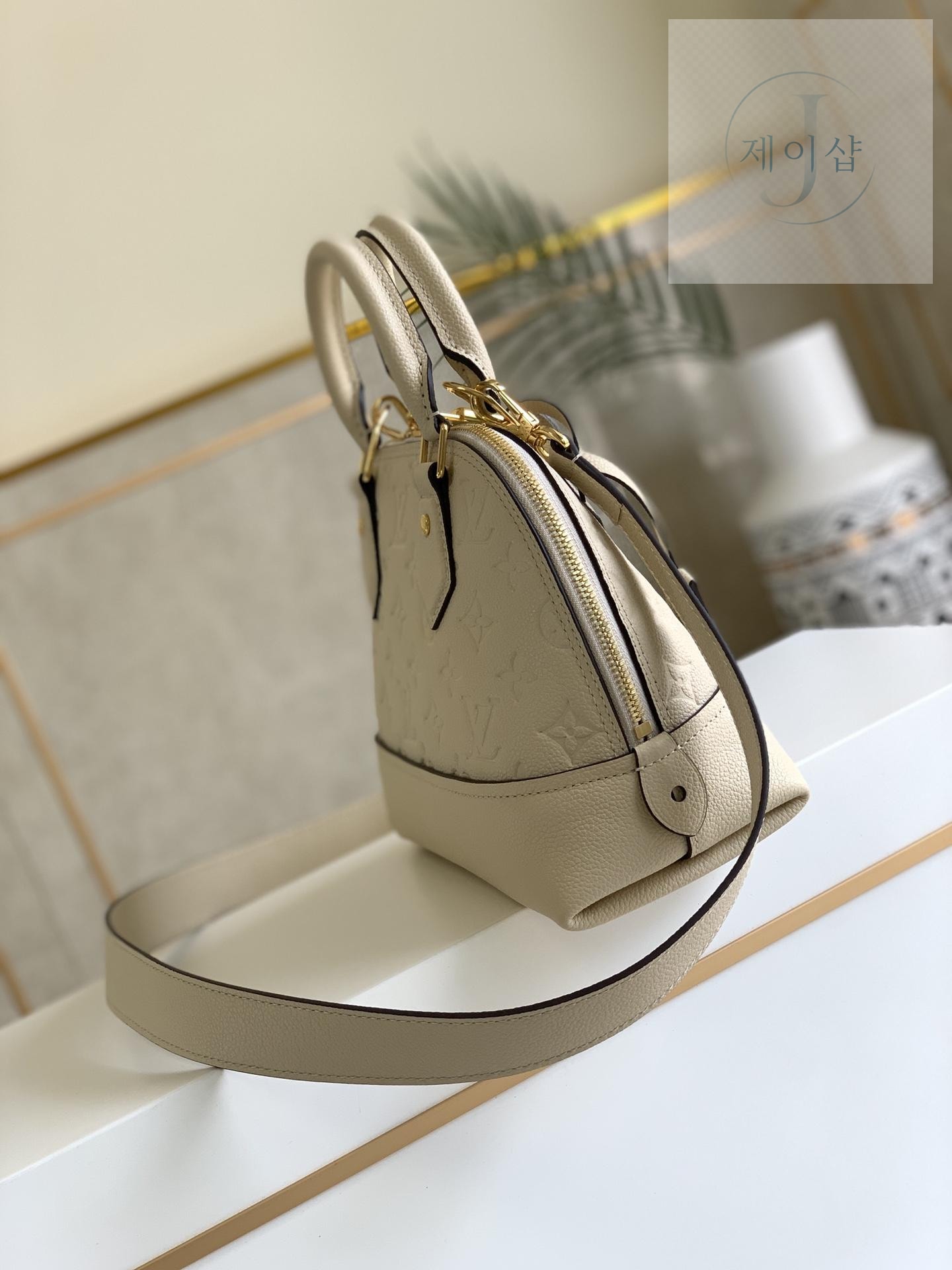 Louis Vuitton Neo Alma BB - 상세 이미지
