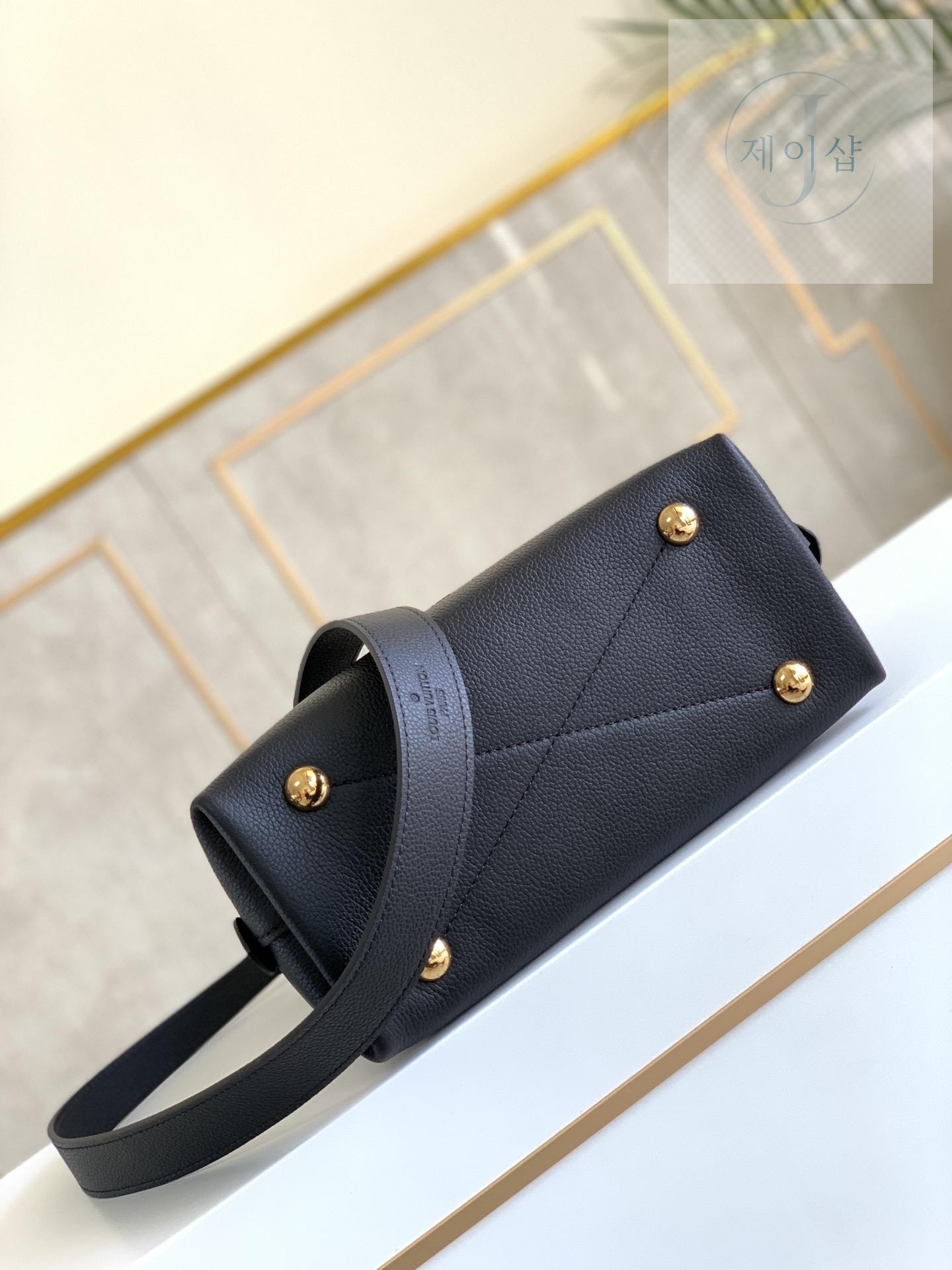 Louis Vuitton Neo Alma BB - 상세 이미지