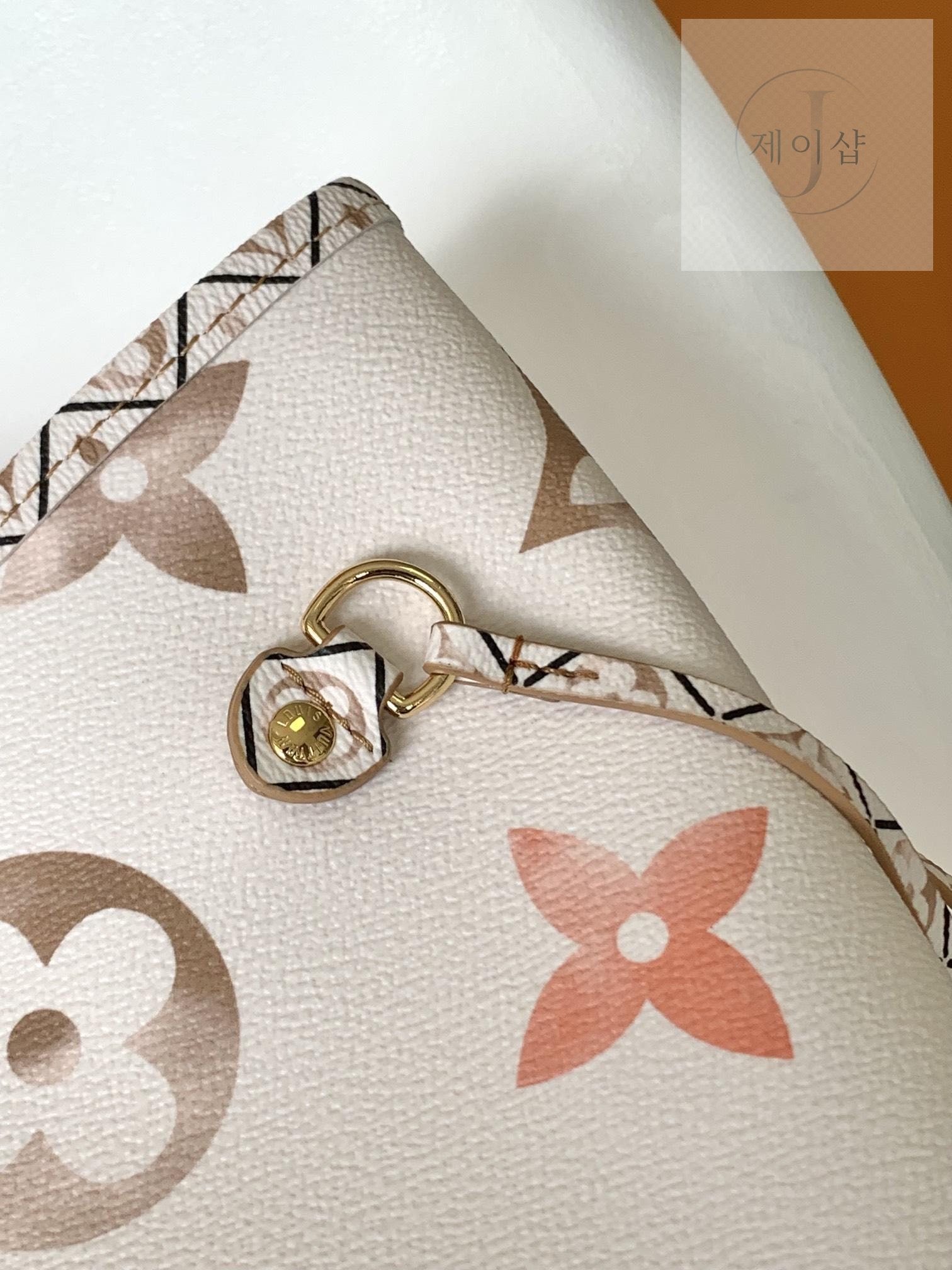 Louis Vuitton Neverfull Giant Monogram - 상세 이미지