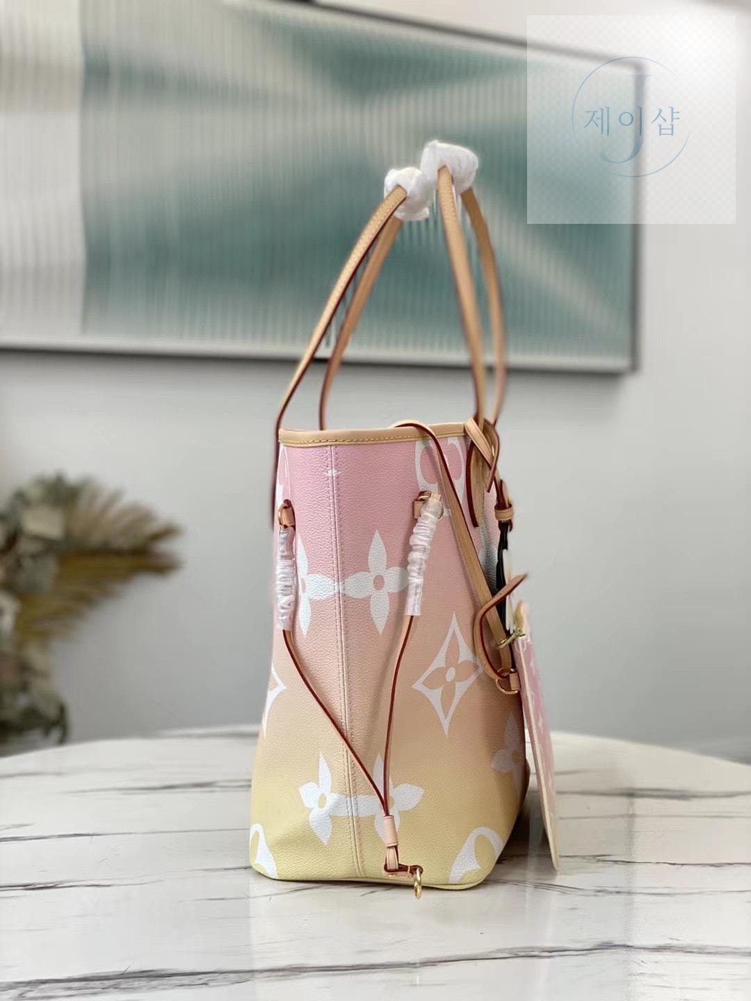 Louis Vuitton Neverfull MM - 상세 이미지